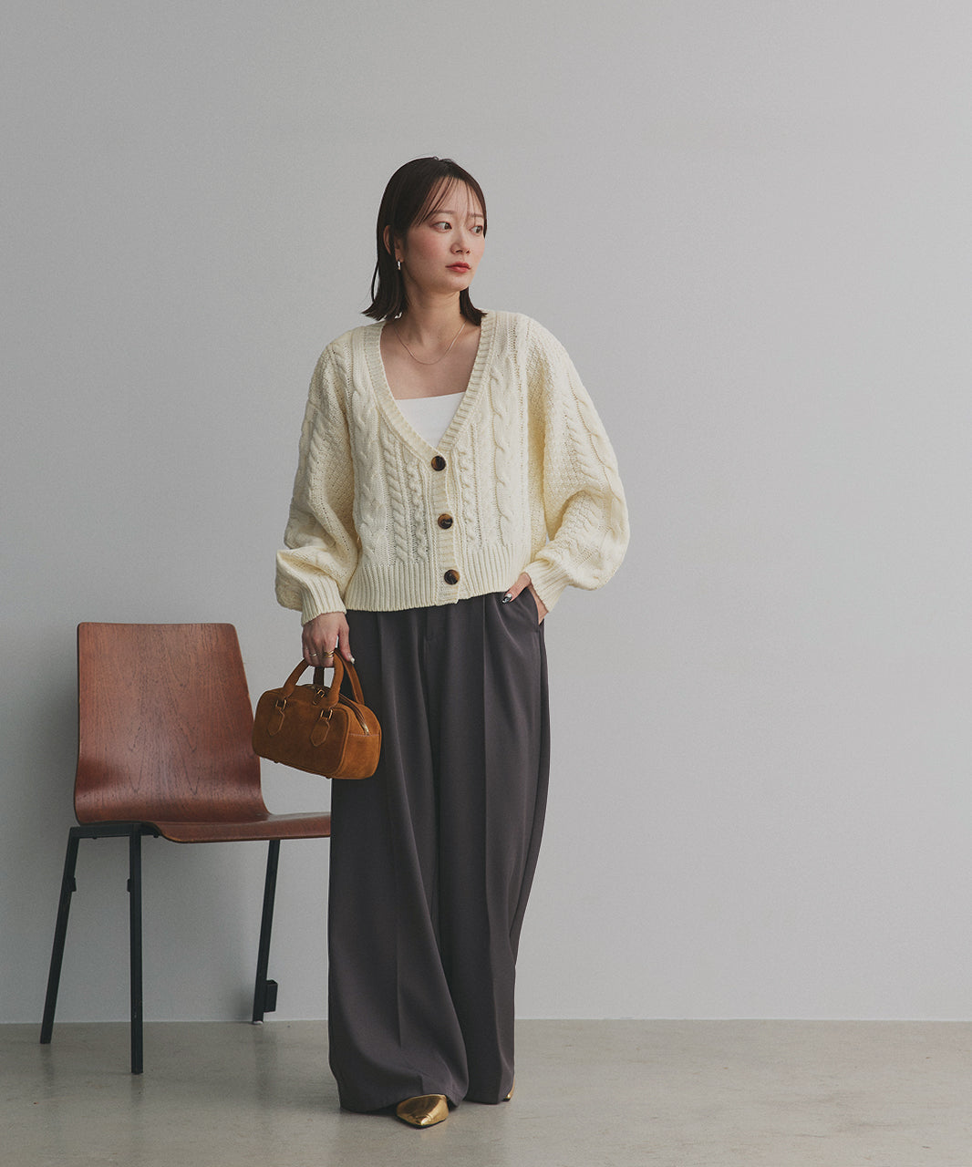 アドティエ ad thie 袖ボリュームざっくりVネックニットカーディガン (ダークグリーン) ダークグリーン