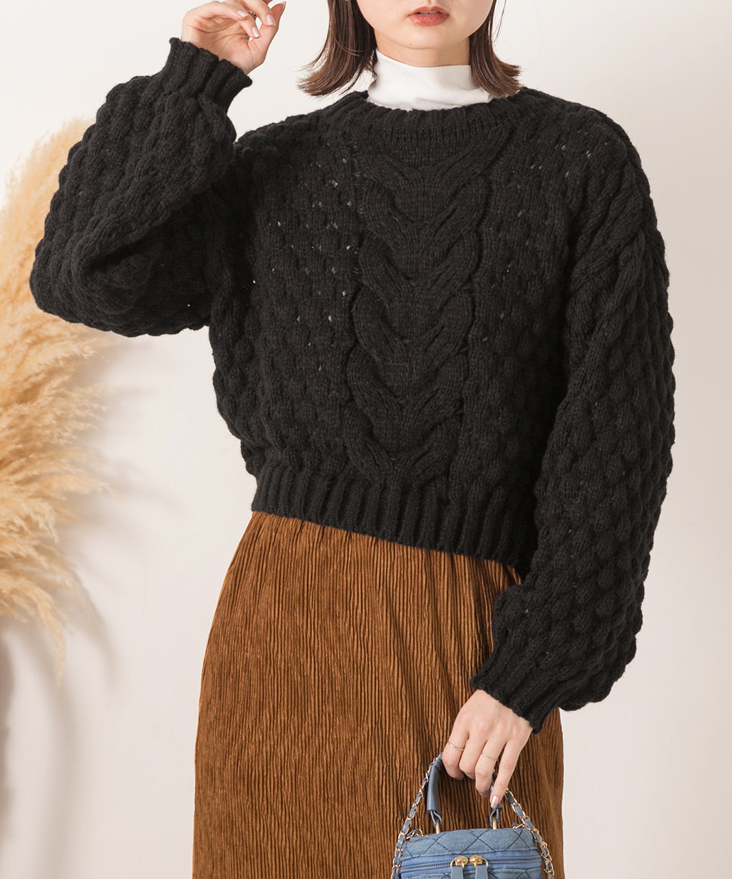 アドティエ ad thie ショート・ボリューム袖 ケーブル編みニット (ブラック) ブラック