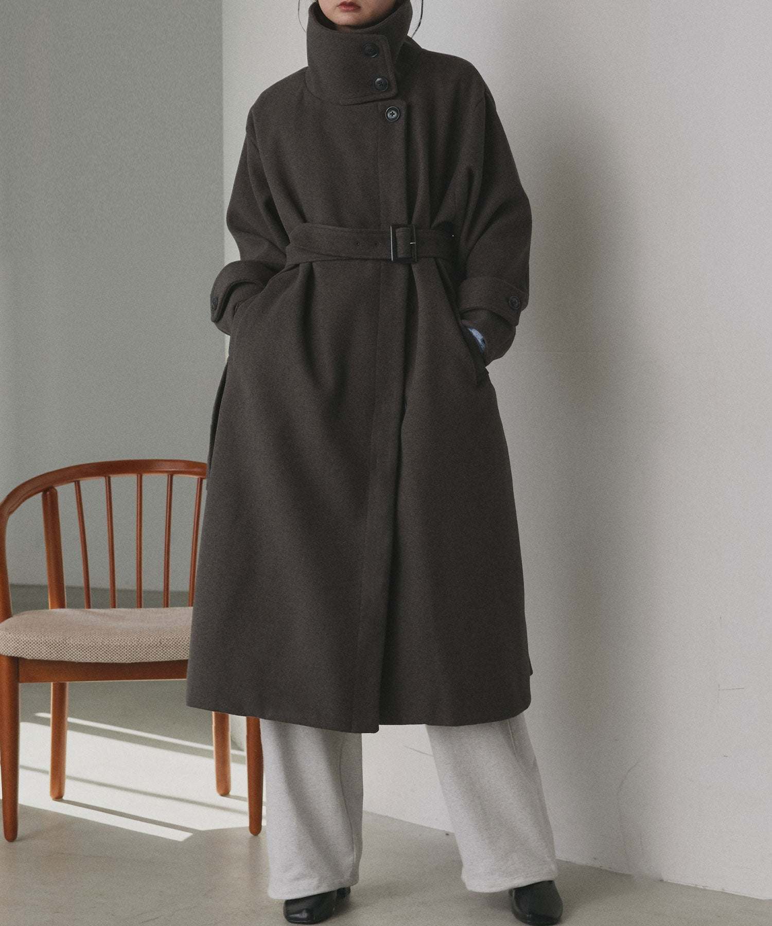 アドティエ ad thie 【2024AW新作】スタンドカラー 2WAYオーバーコート (ブラック) ブラック