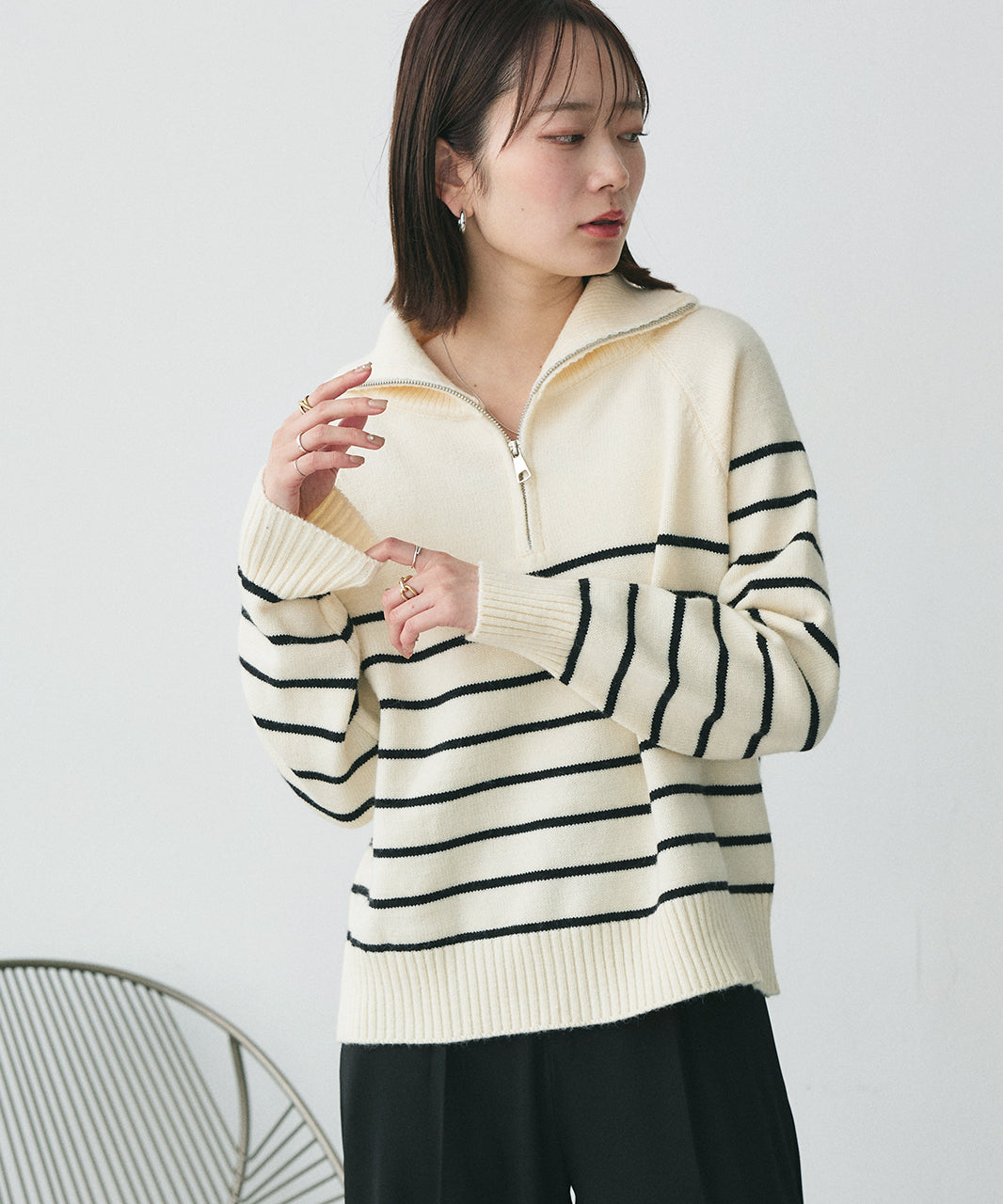 アドティエ ad thie 半拉链条纹针织衫