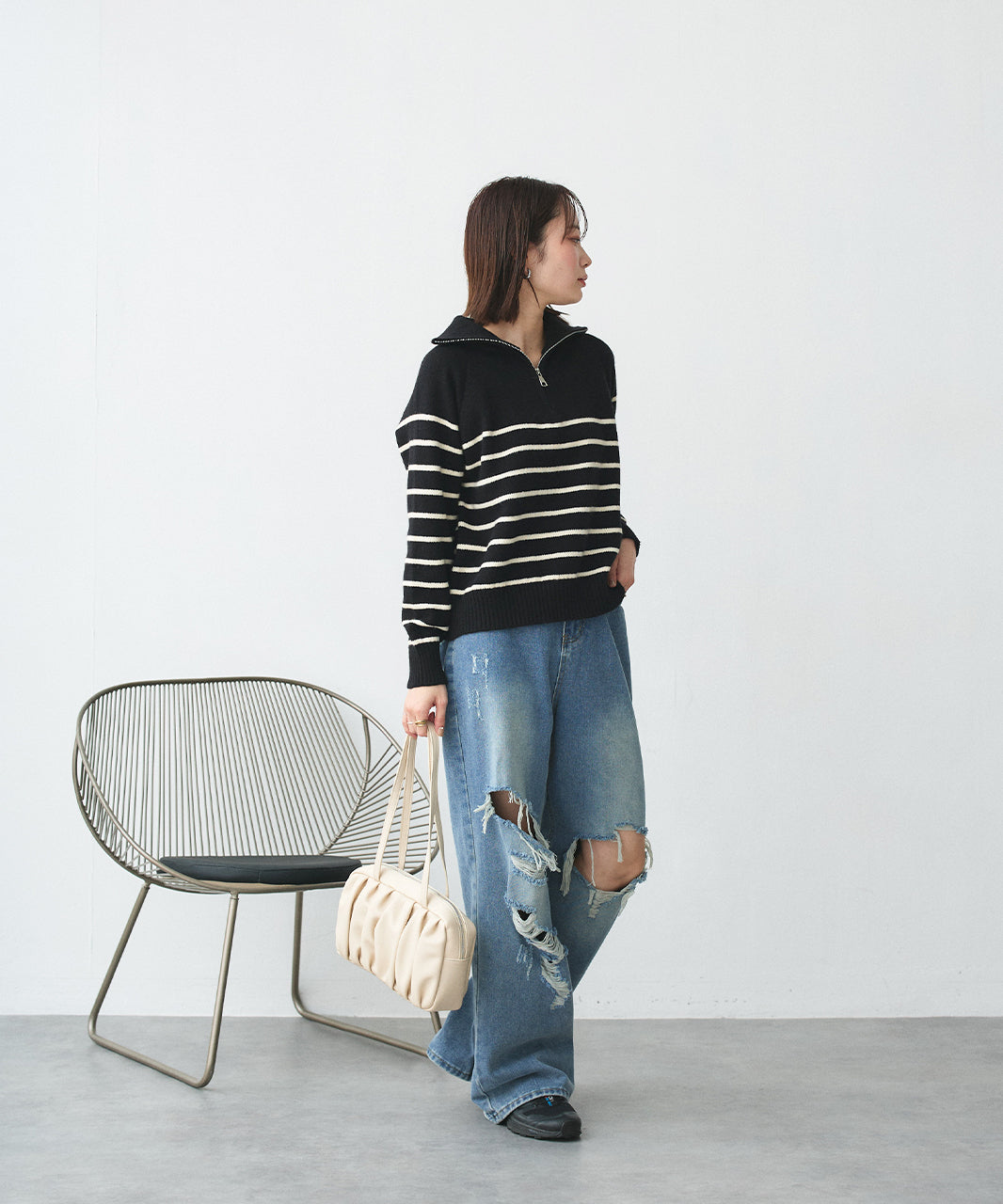 アドティエ ad thie 半拉链条纹针织衫