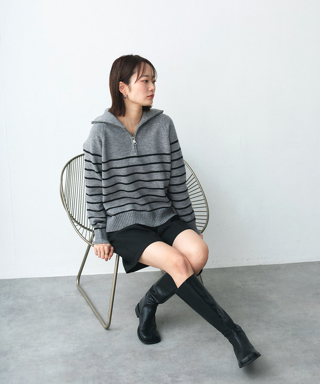 アドティエ ad thie 半拉链条纹针织衫