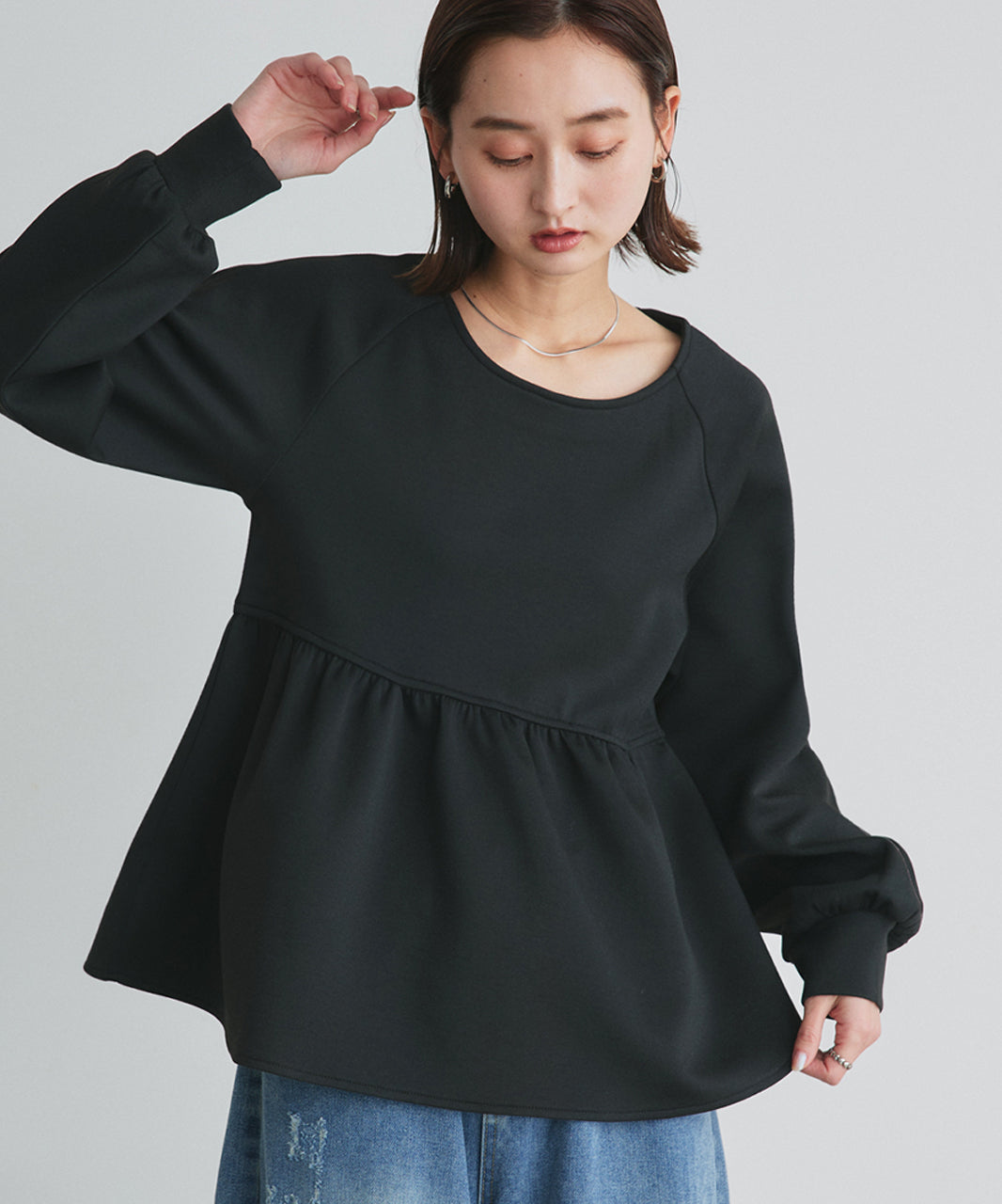 アドティエ ad thie ウエストギャザーポンチプルオーバー