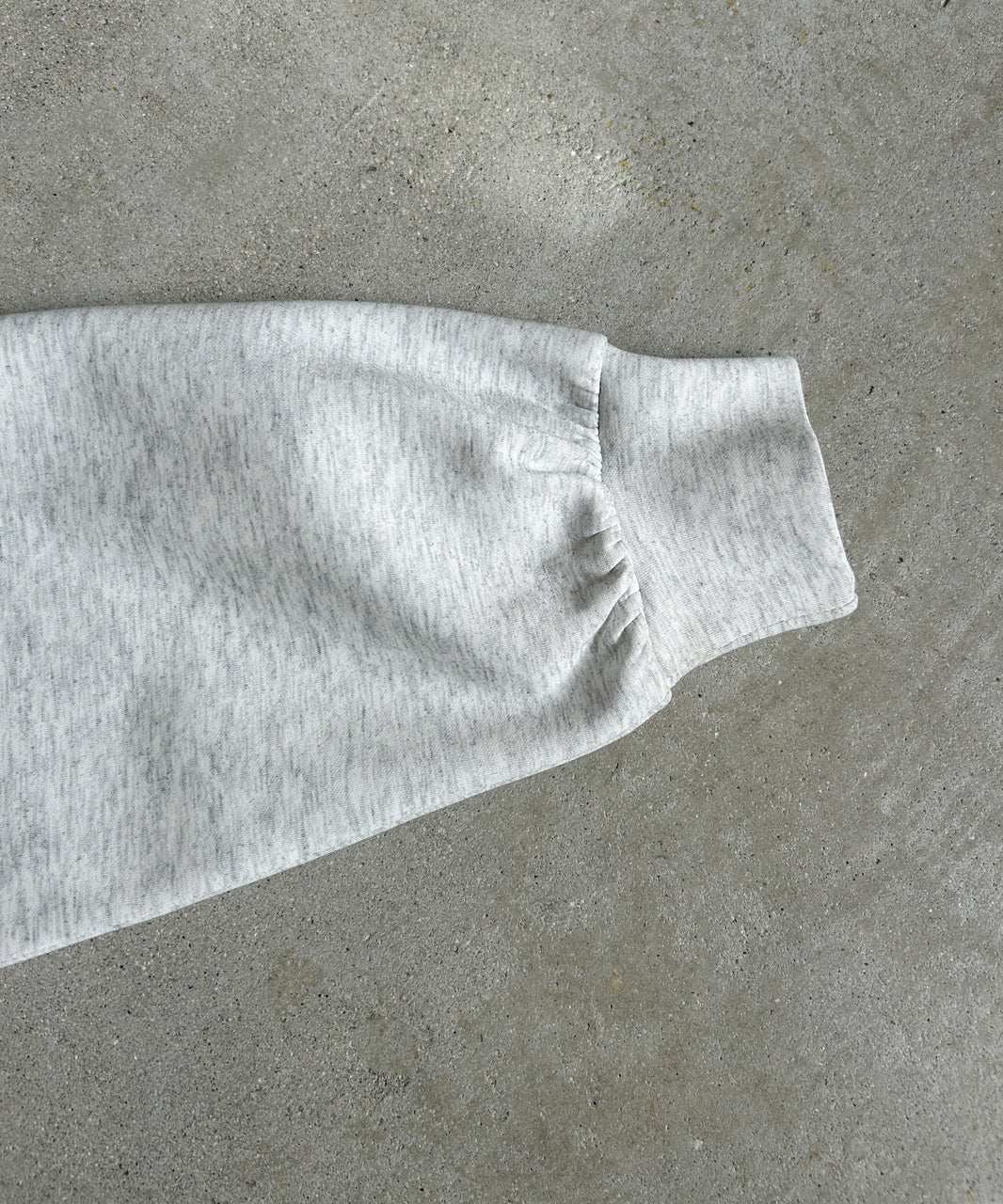 アドティエ ad thie ウエストギャザーポンチプルオーバー