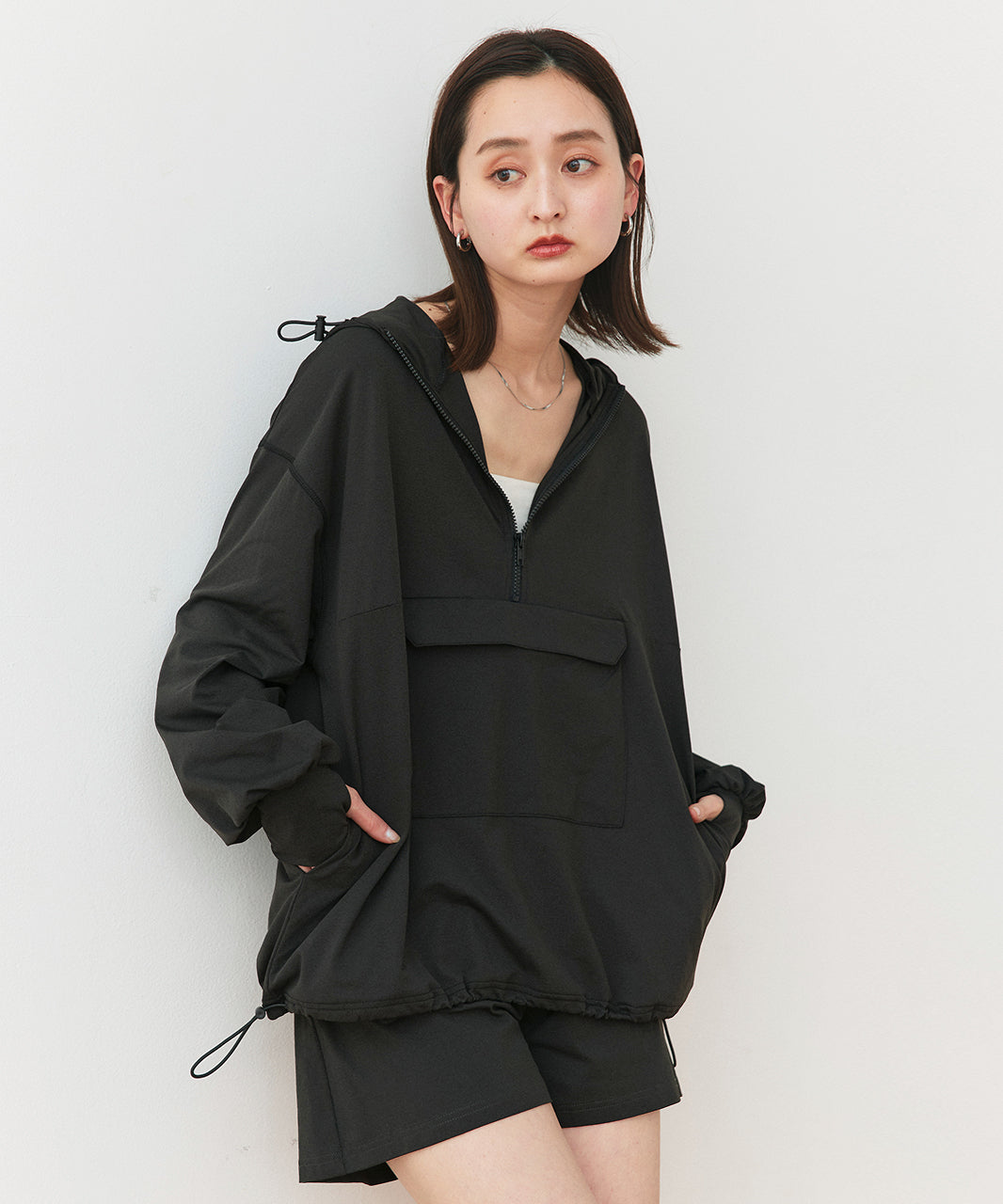 アドティエ ad thie 【2025SS新作】UVカットラッシュガード ハーフジップアノラックパーカー (ブラック) ブラック