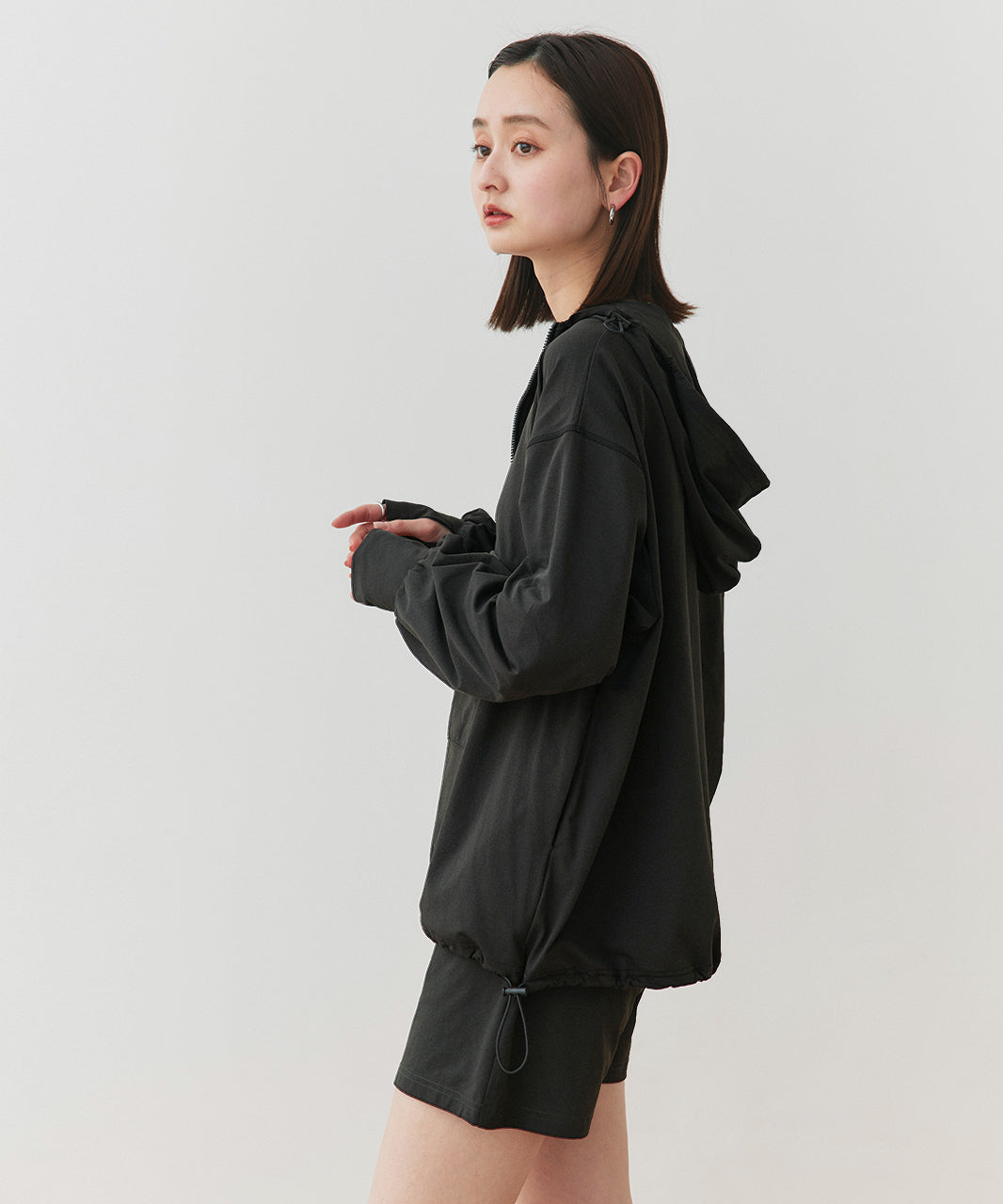 アドティエ ad thie 【2025SS新作】UVカットラッシュガード ハーフジップアノラックパーカー (ブラック) ブラック