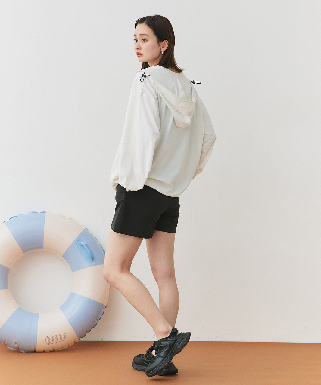 アドティエ ad thie 【2025SS新作】UVカットラッシュガード ハーフジップアノラックパーカー (ブラック) ブラック