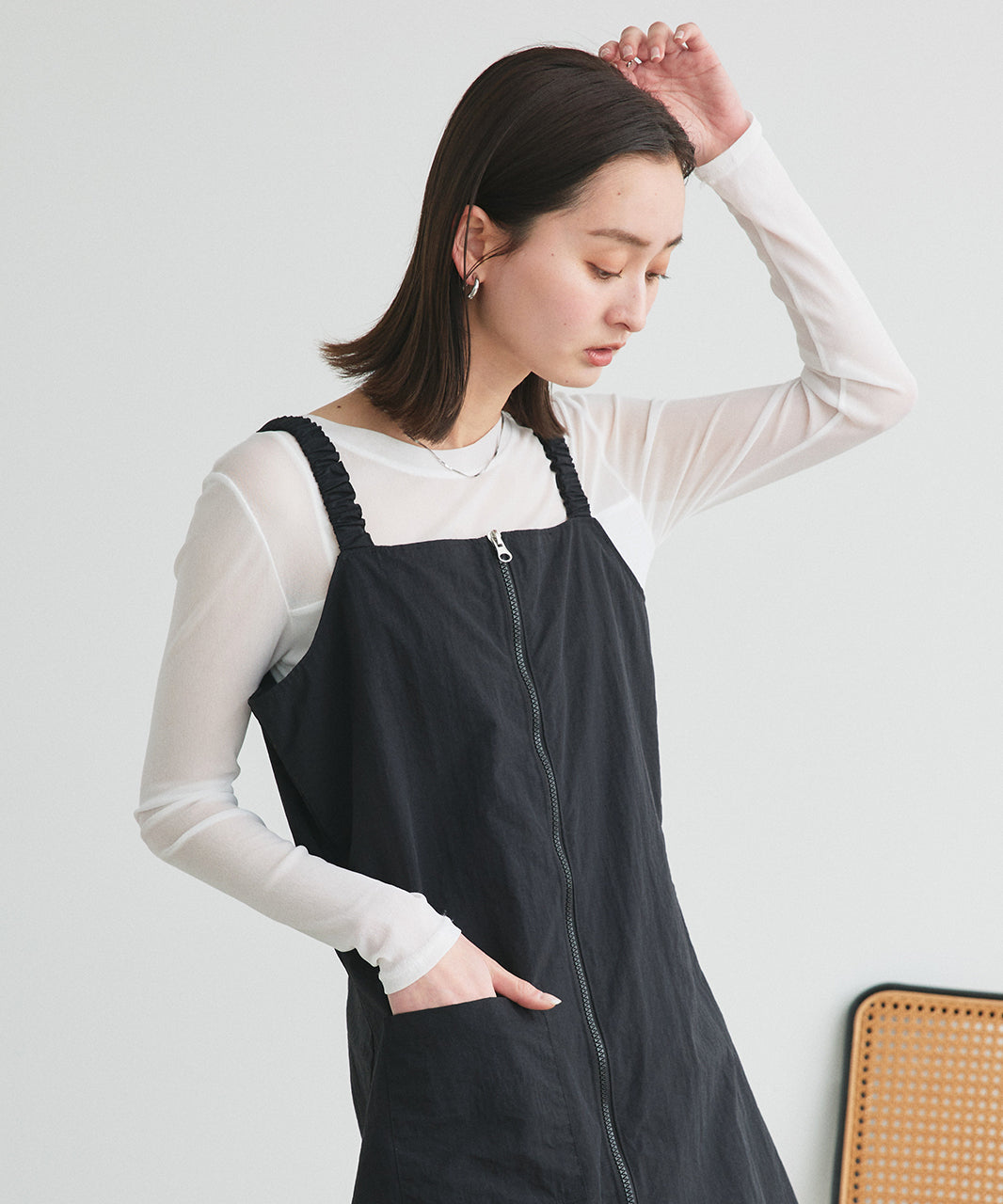 アドティエ ad thie 【2025SS新作】ナイロンダブルジップミニワンピース (ブラック) ブラック