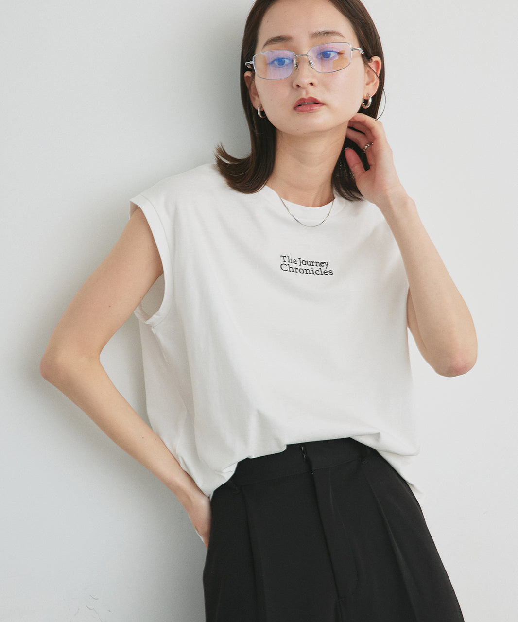 アドティエ ad thie 【2025SS新作】ロゴ刺繍フレンチスリーブTシャツ (オフホワイト) オフホワイト