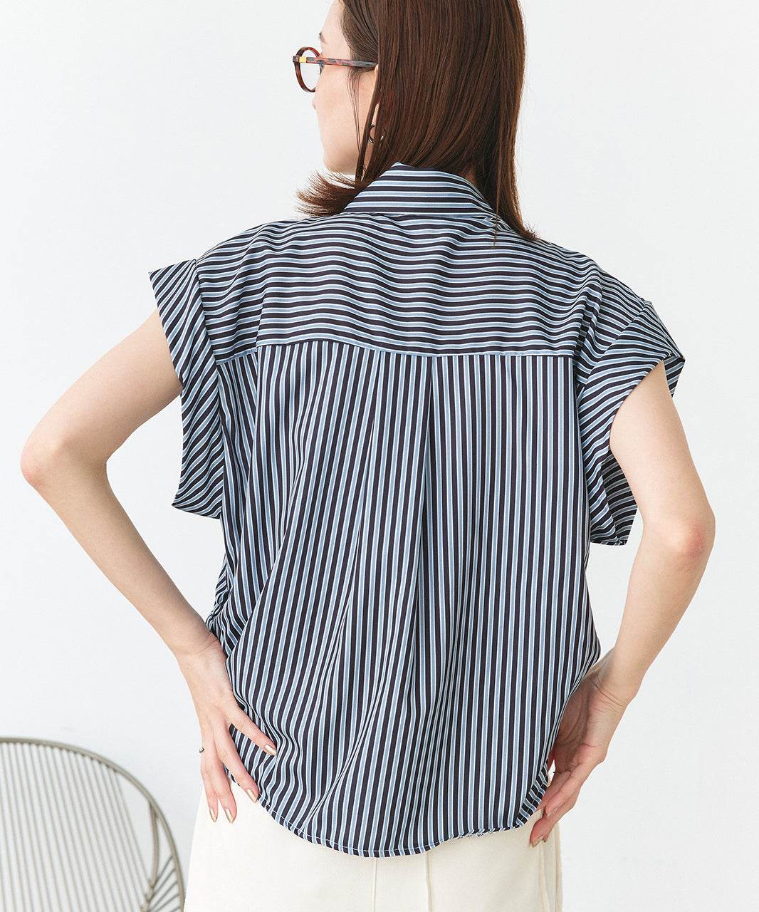 アドティエ ad thie サイドギャザーストライプシャツ (ブラック) ブラック