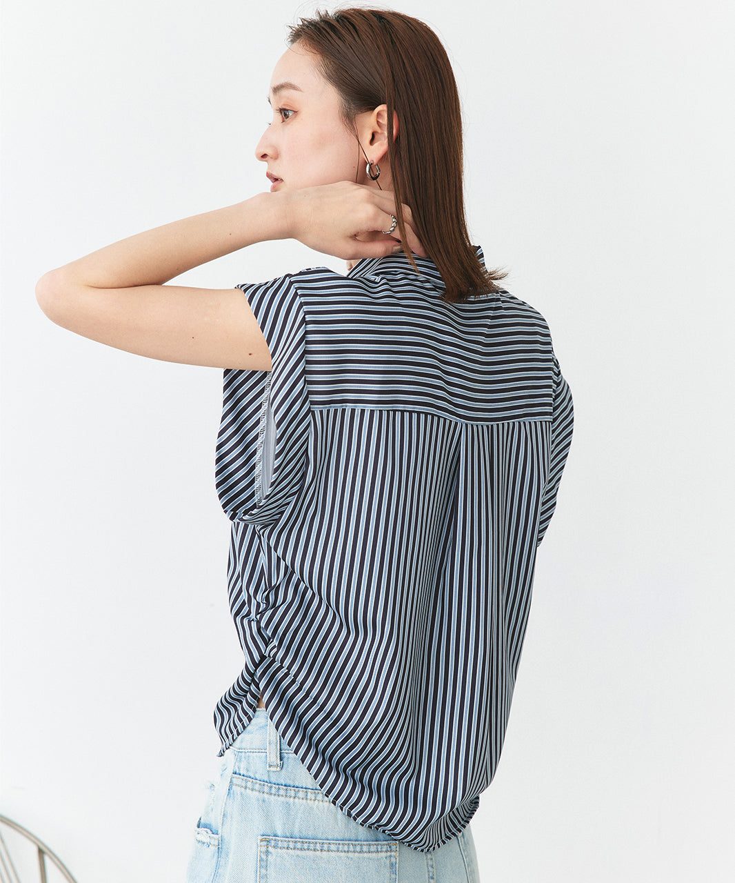 アドティエ ad thie サイドギャザーストライプシャツ (ブラック) ブラック