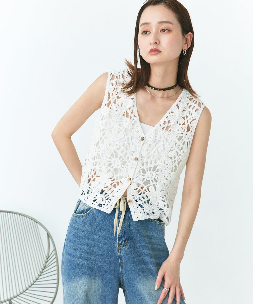 アドティエ ad thie クロシェ編み前釦ベスト (オフホワイト) オフホワイト