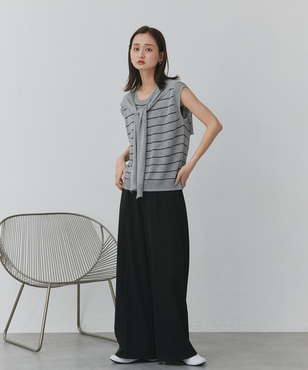 アドティエ ad thie フェイクカーデ+ボーダーノースリプルオーバー (チャコール) チャコール