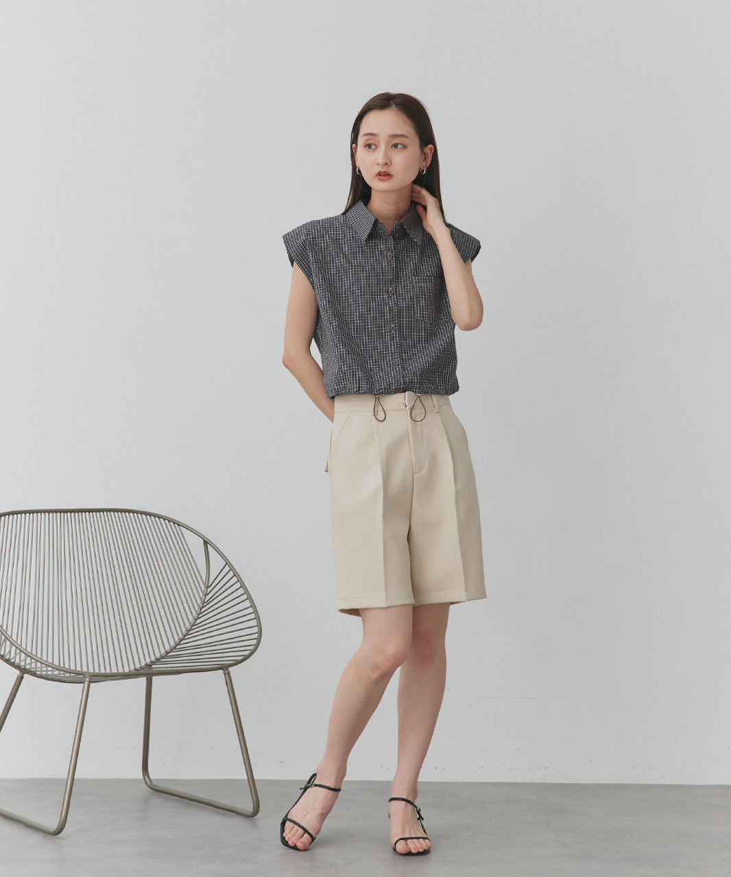 アドティエ ad thie 裾ドロストショート丈チェックシャツ (レッド) レッド