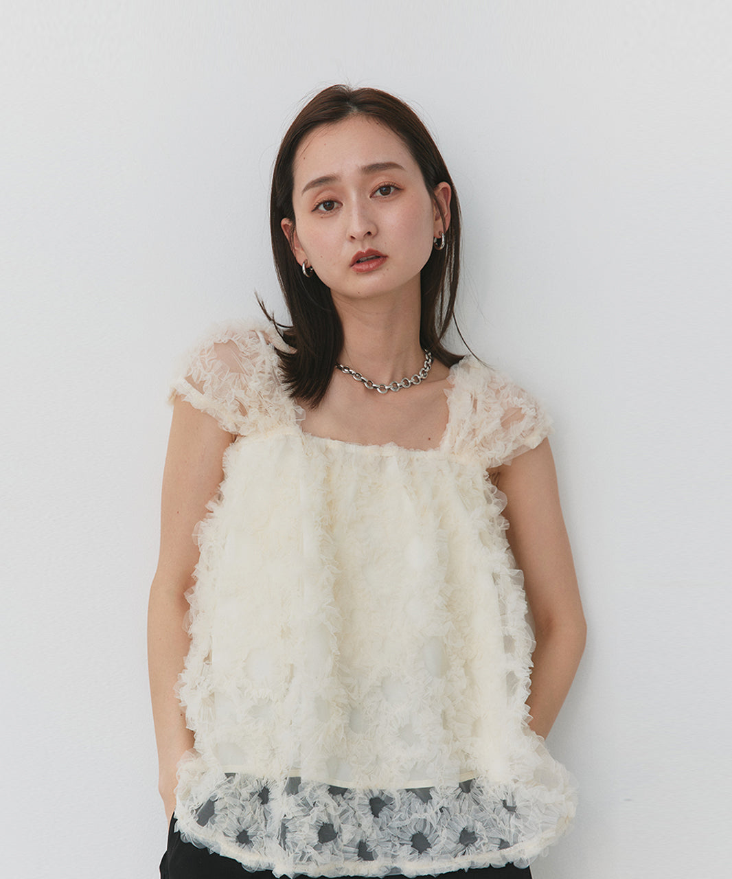 アドティエ ad thie ふわパフノースリブラウス (アイボリー) オフホワイト