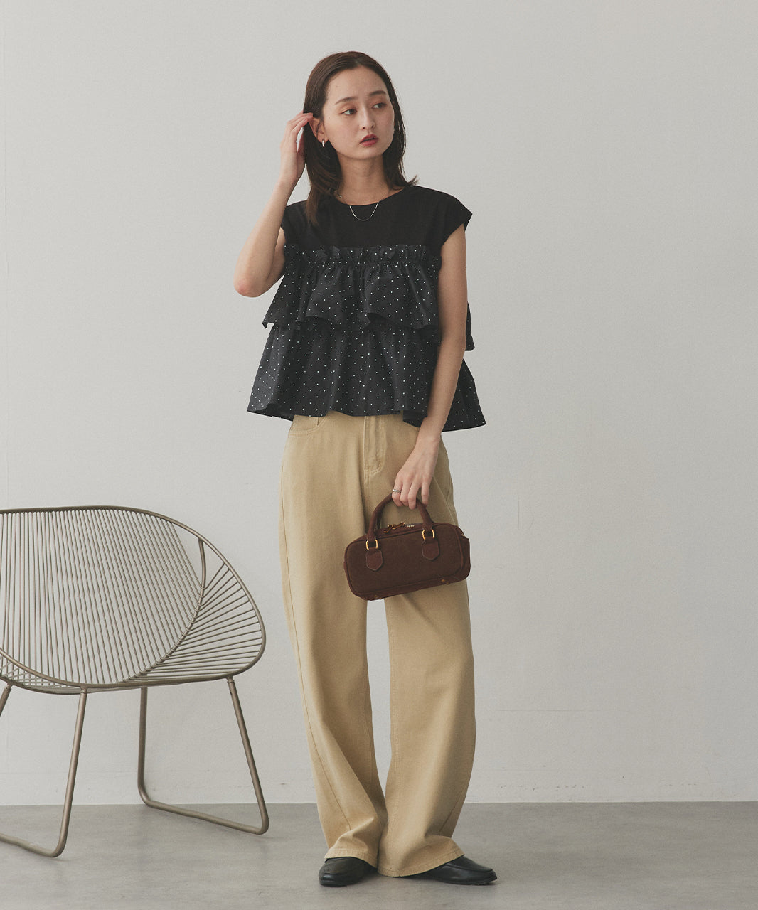 アドティエ ad thie 【2025AW新作】ポルカドットティアードフリルトップス (ブラック) ブラック