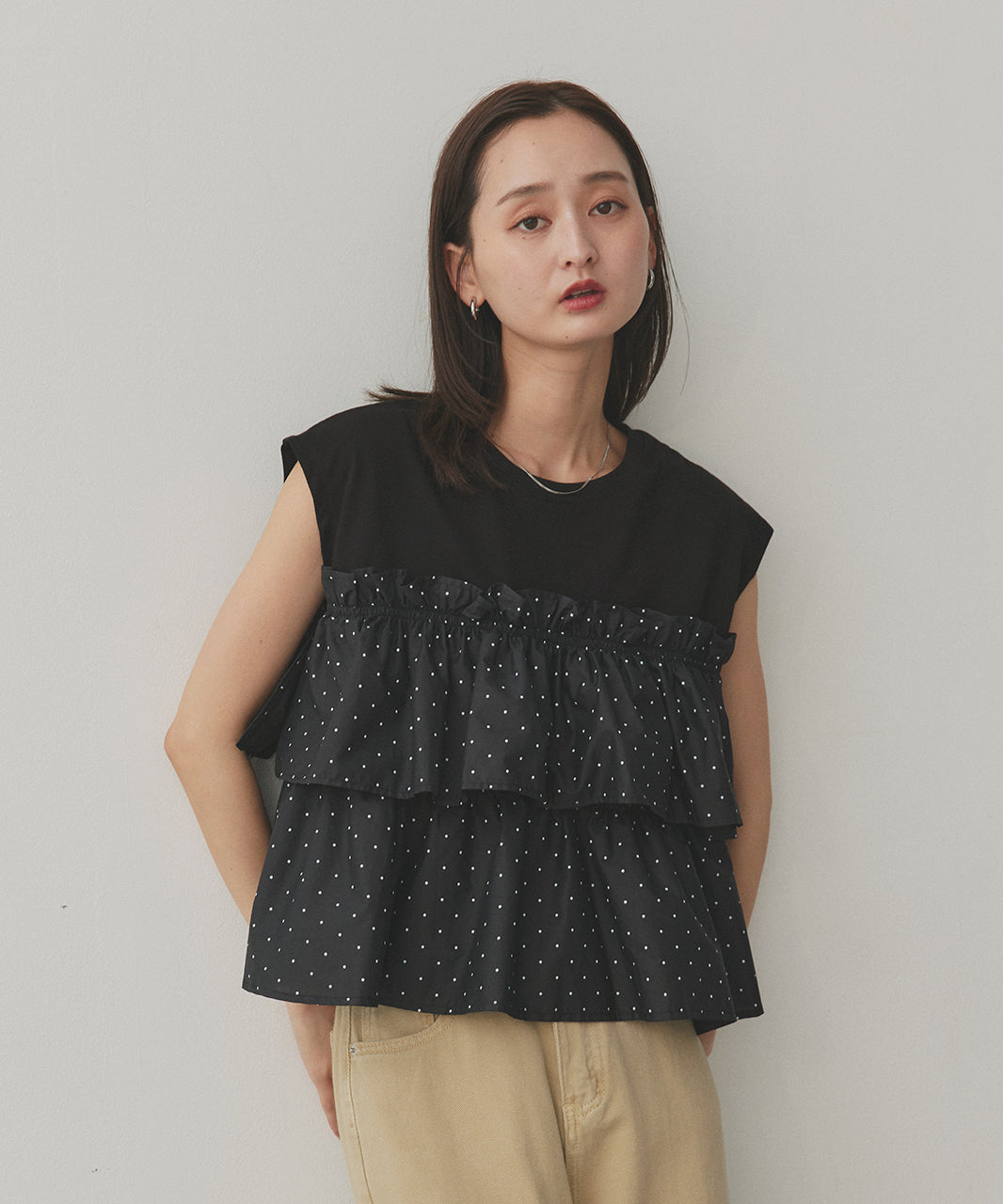 アドティエ ad thie 【2025AW新作】ポルカドットティアードフリルトップス (ブラック) ブラック
