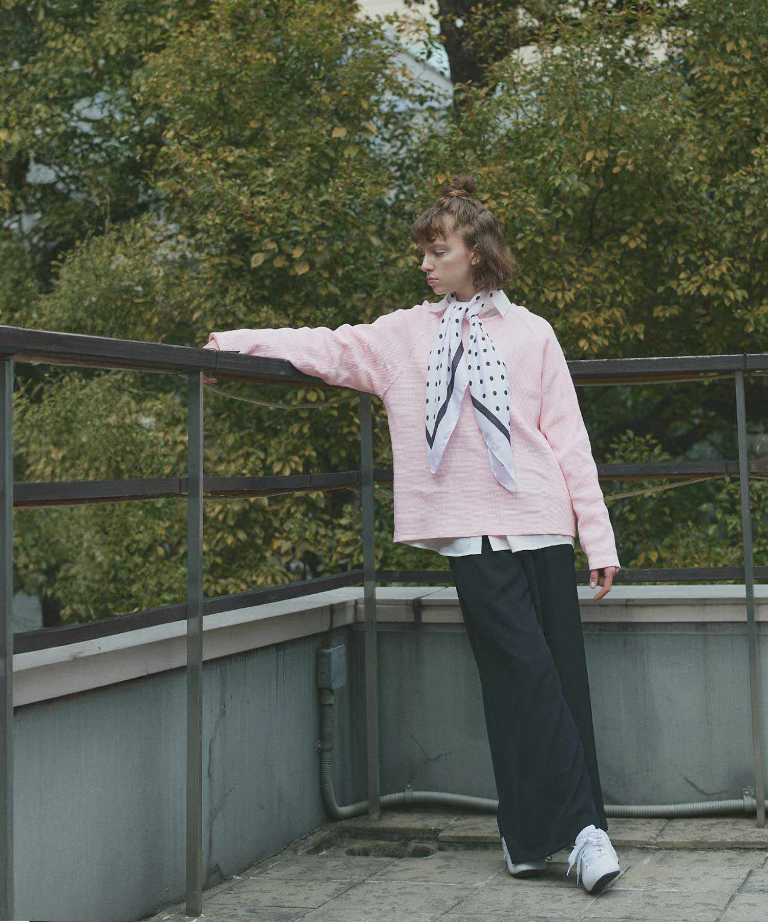 アドティエ ad thieラグランスリーブ ワッフルプルオーバー (オフホワイト) オフホワイト