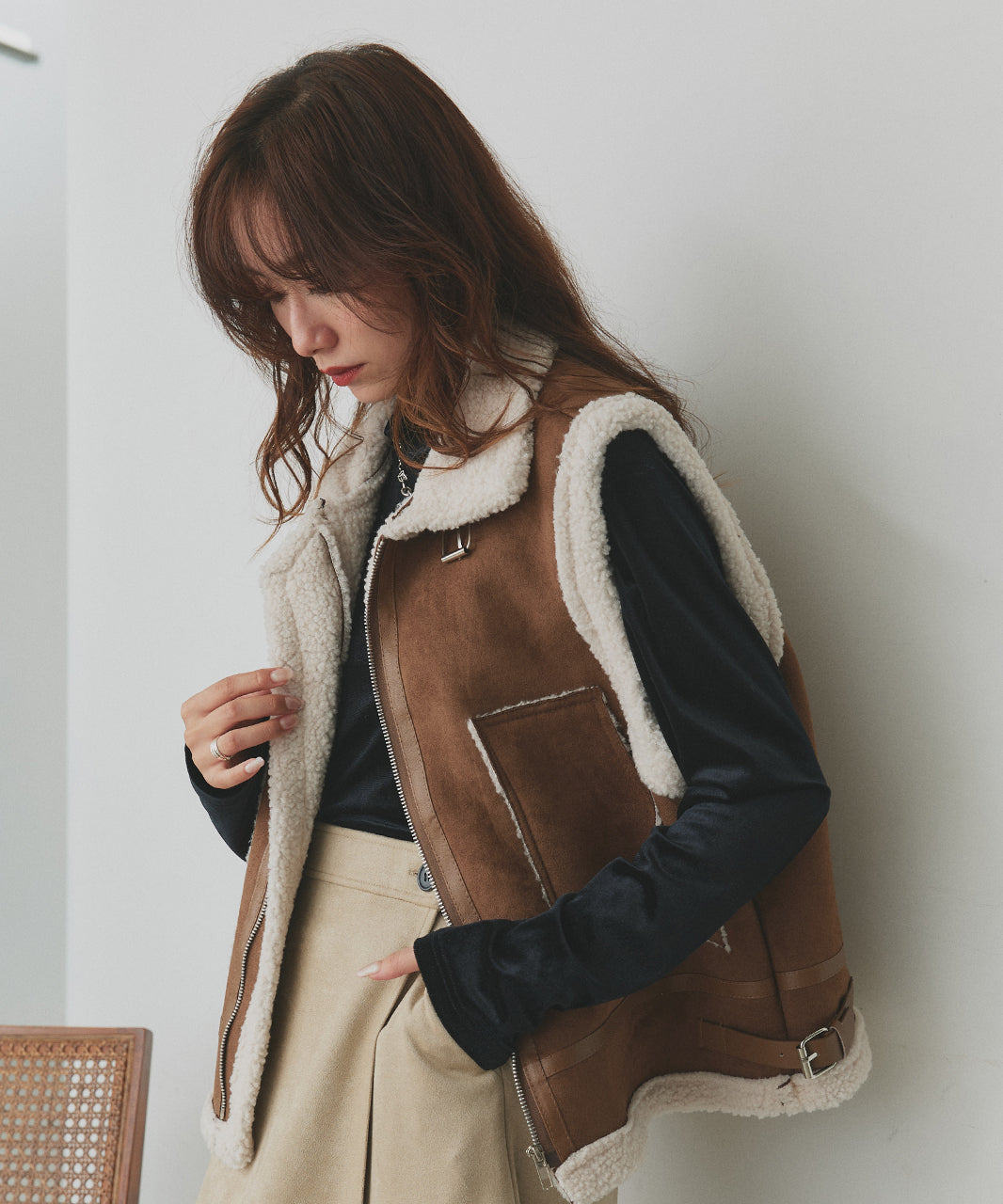 アドティエ ad thie 【2025AW新作】ムートンボアベスト (アイボリー) アイボリー