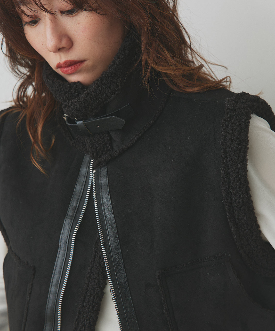 アドティエ ad thie 【2025AW新作】ムートンボアベスト (アイボリー) アイボリー