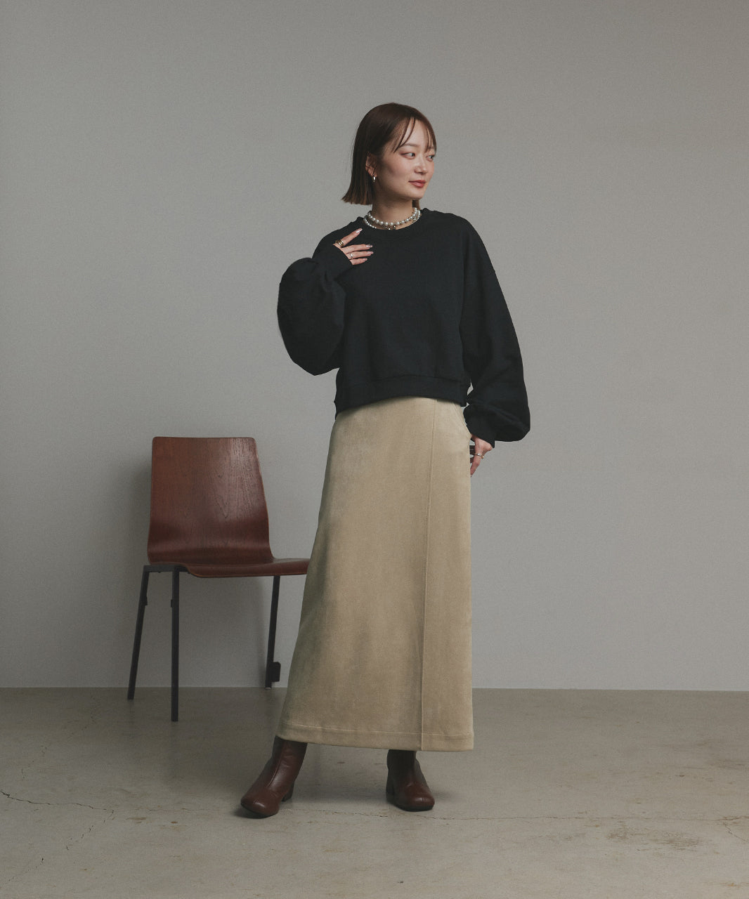 アドティエ ad thie 【2025AW新作】スエードラップスカート (キャメル) キャメル