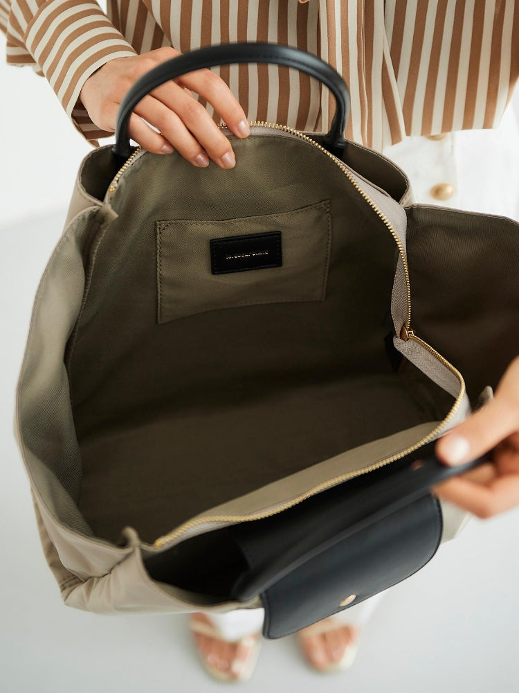 ルクールブラン le.coeur blanc フラップツキトート (ネイビー) ネイビー