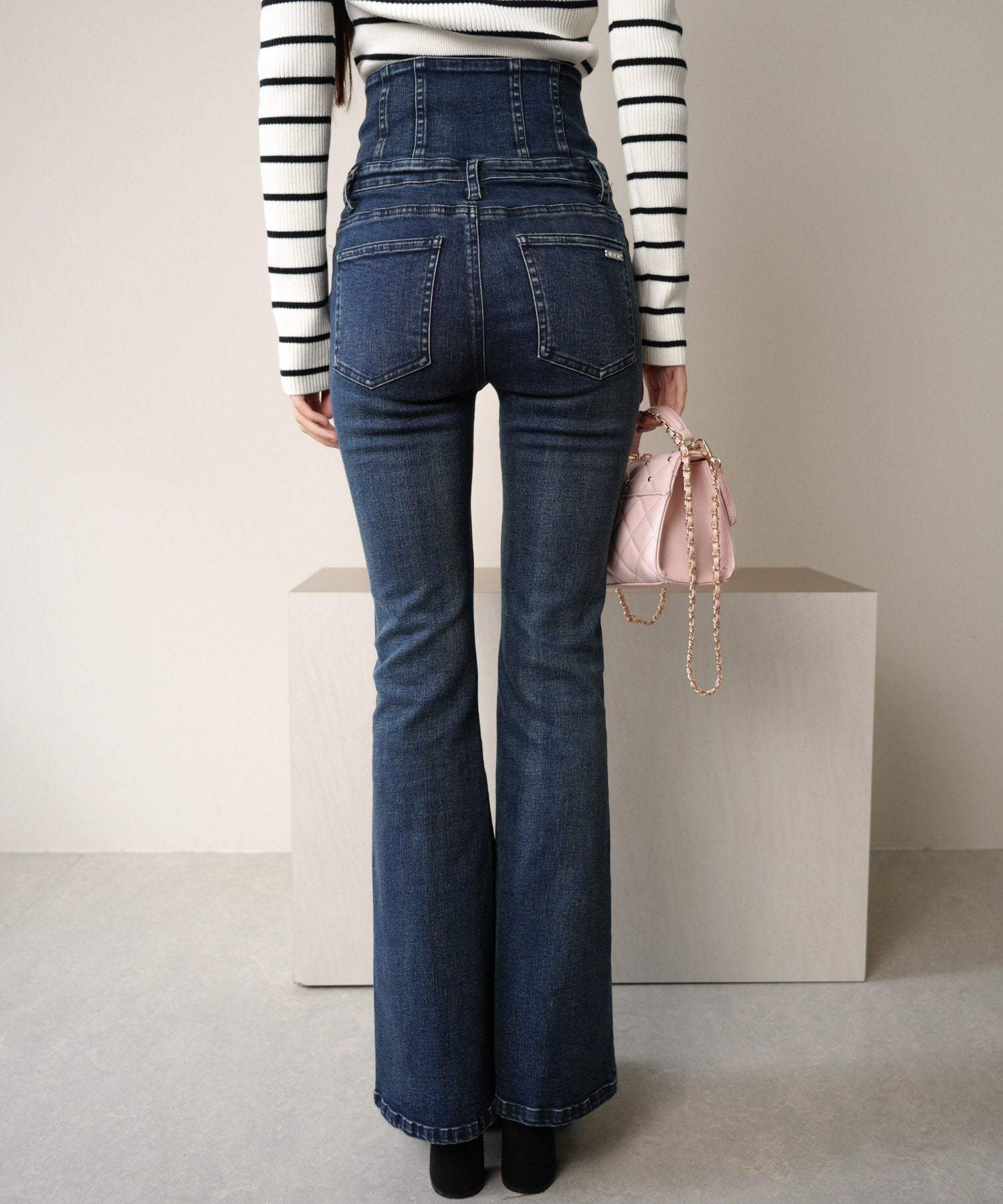 LIP SERVICE LIP SERVICE 中心開衩喇叭牛仔褲