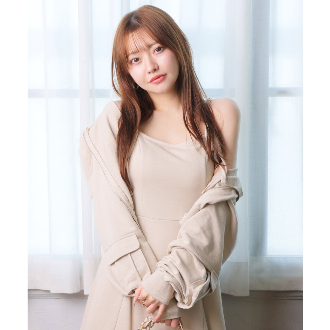 リップサービス LIP SERVICE ファーフードスウェットパーカー (ベージュ) ベージュ