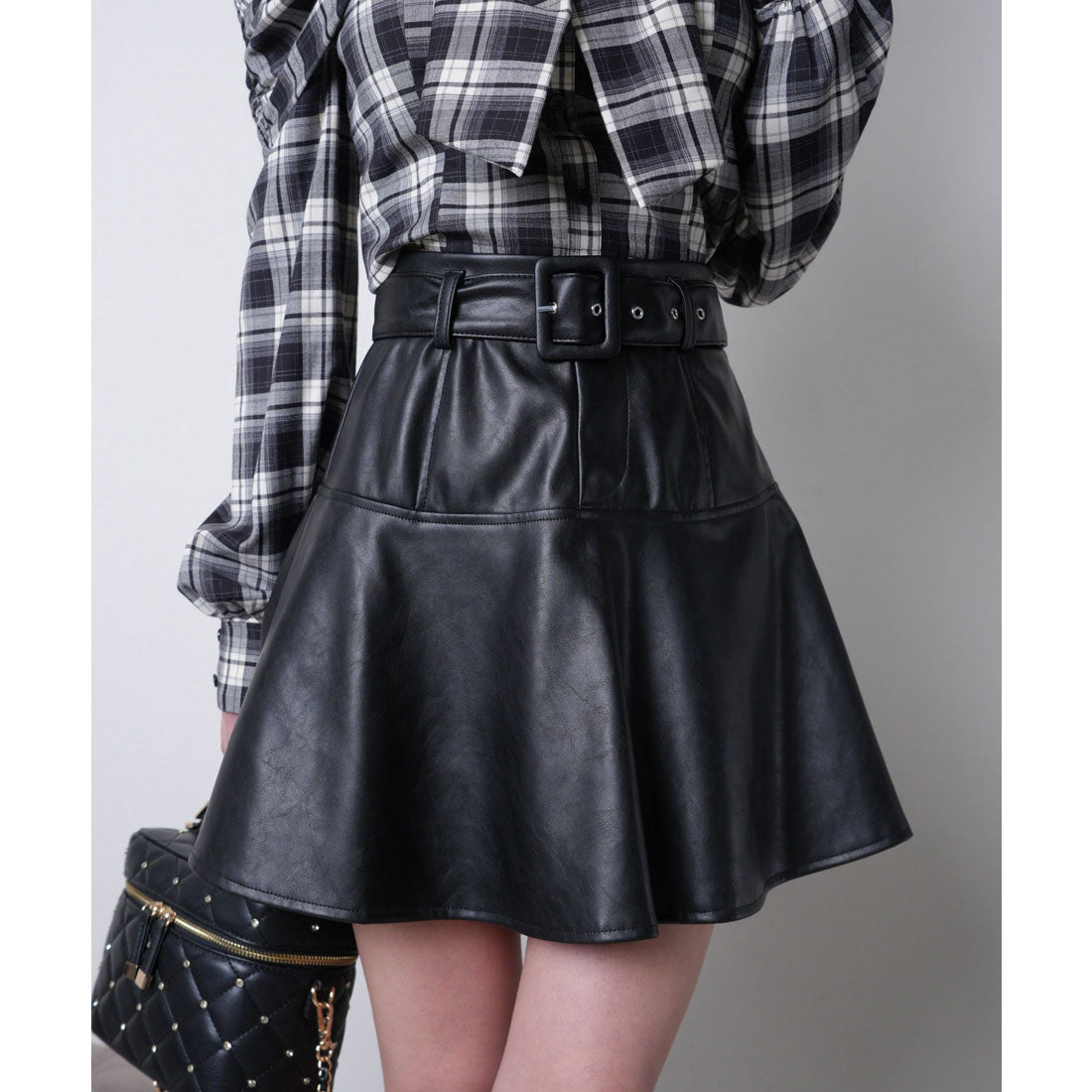 リップサービス LIP SERVICE インナーショーパン付ベルトSETフレアスカート (ブラック) ブラック