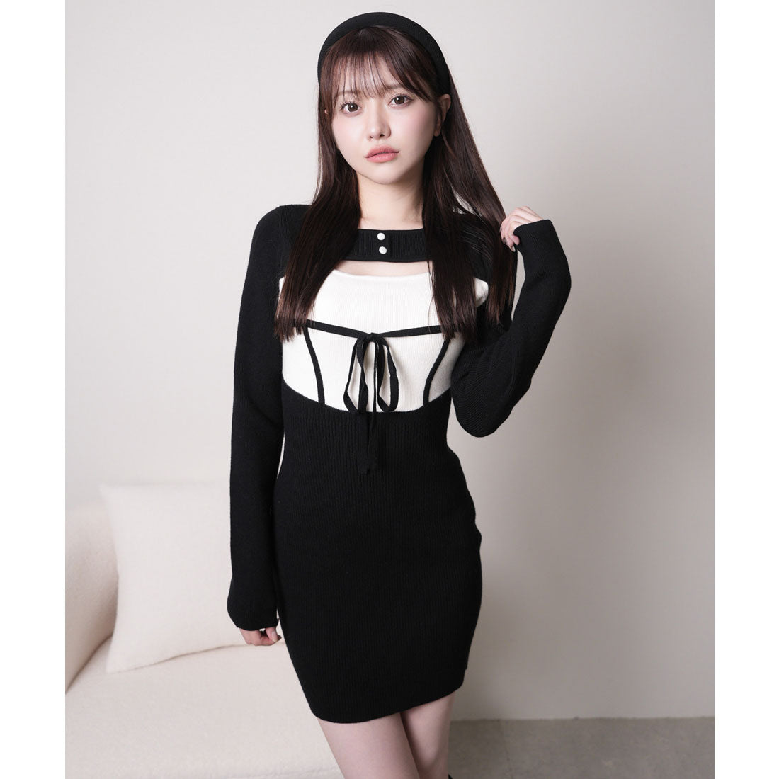 リップサービス LIP SERVICE デコルテオープンバイカラーリボンニットワンピース (ブラック) ブラック