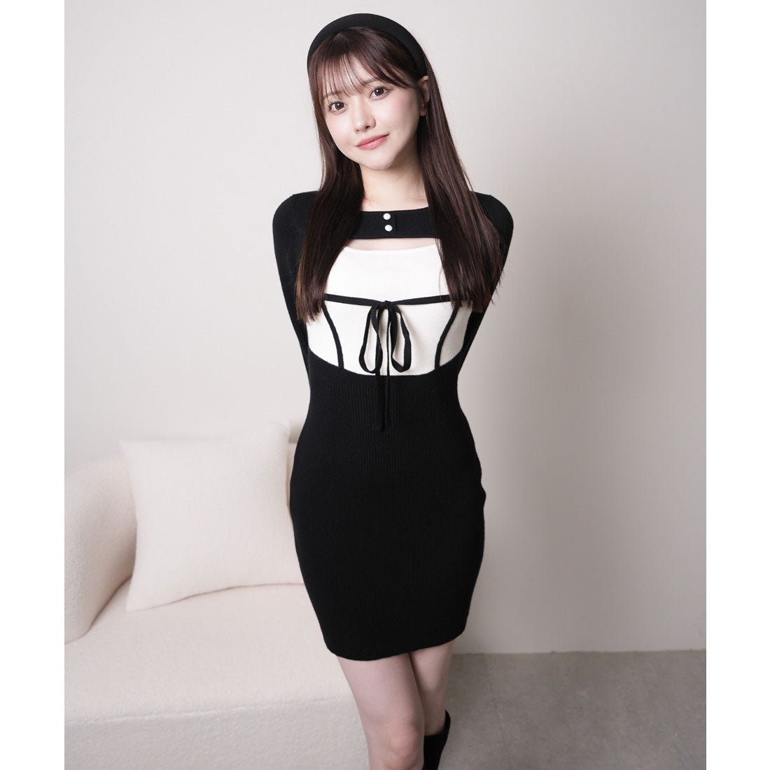 リップサービス LIP SERVICE デコルテオープンバイカラーリボンニットワンピース (ブラック) ブラック