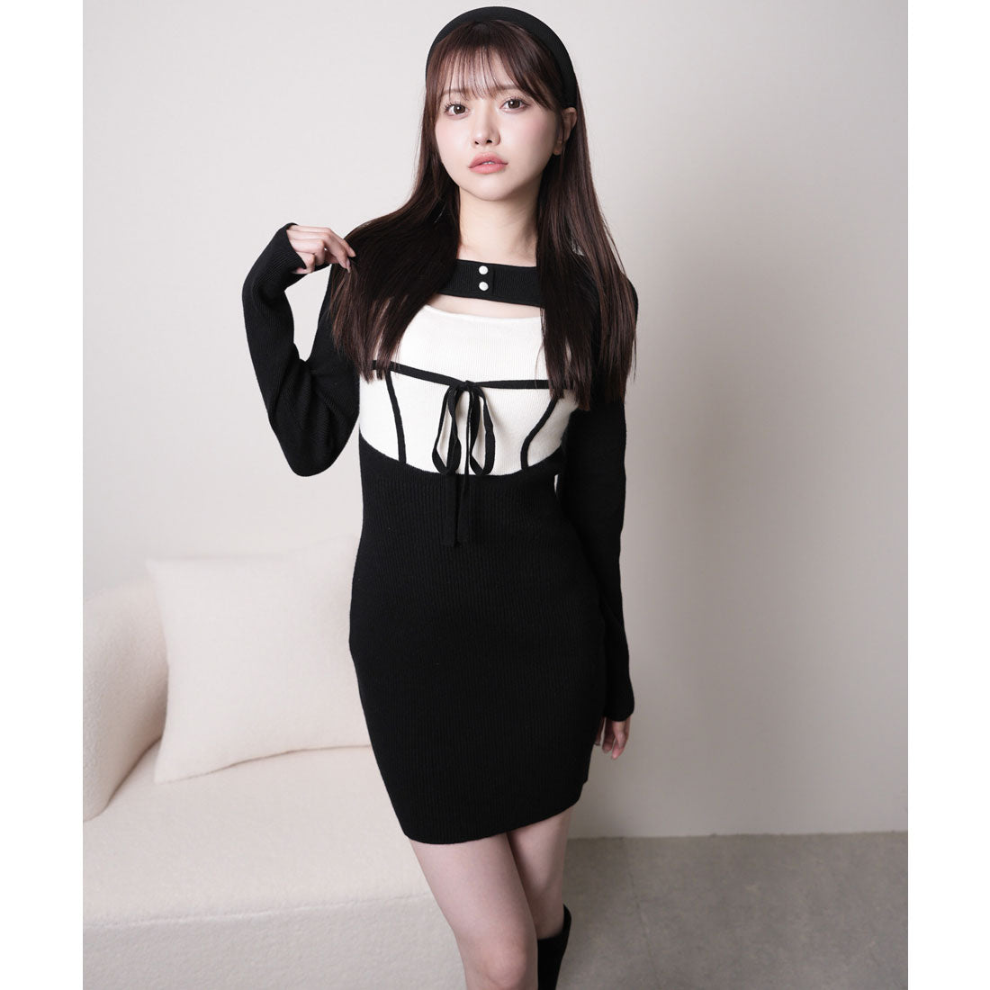 リップサービス LIP SERVICE デコルテオープンバイカラーリボンニットワンピース (ブラック) ブラック