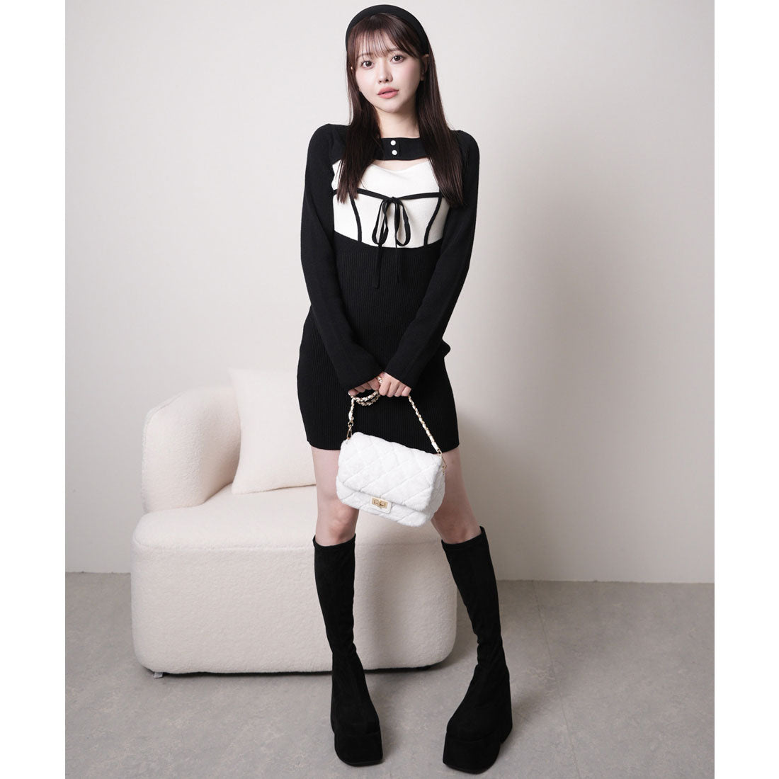 リップサービス LIP SERVICE デコルテオープンバイカラーリボンニットワンピース (ブラック) ブラック