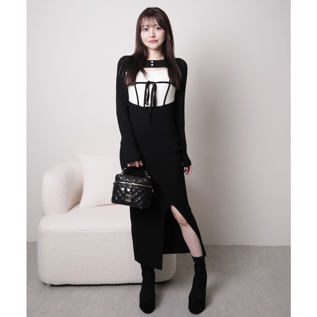 リップサービス LIP SERVICE デコルテオープンバイカラーリボンニットワンピース (ブラック) ブラック