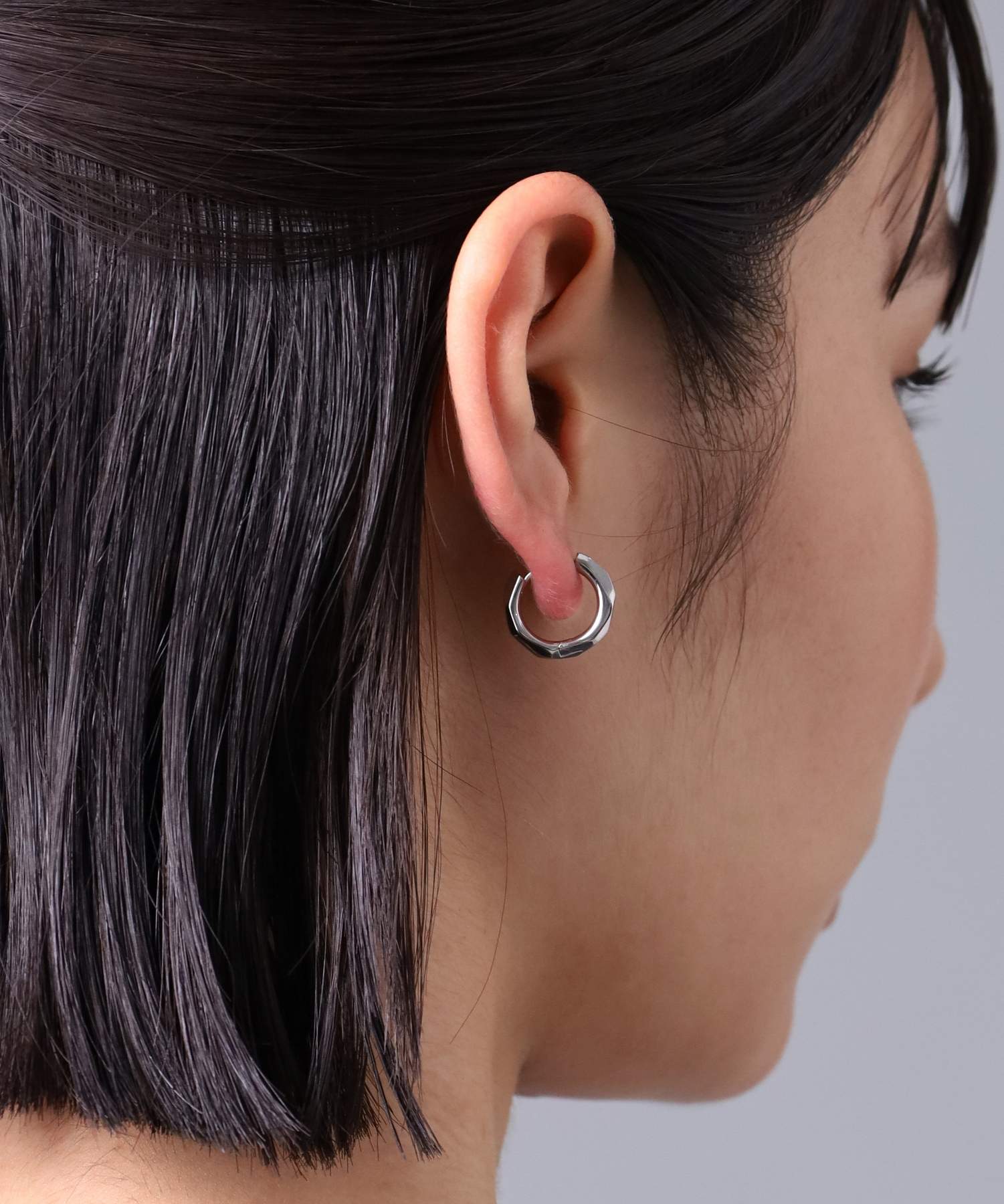 ライオンハート LION HEART 【限定展開】“LH-1”ディストーションフープピアス/サージカルステンレス(金属アレルギー対応) (シルバー) シルバー