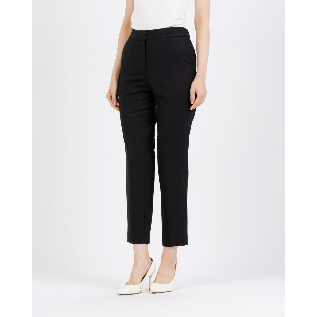 セオリーリュクス パンツスーツ SAXONY ノーカラー ストレッチ 42 40 セオリーリュクス パンツスーツ SAXONY ノーカラー ストレッチ 42 40