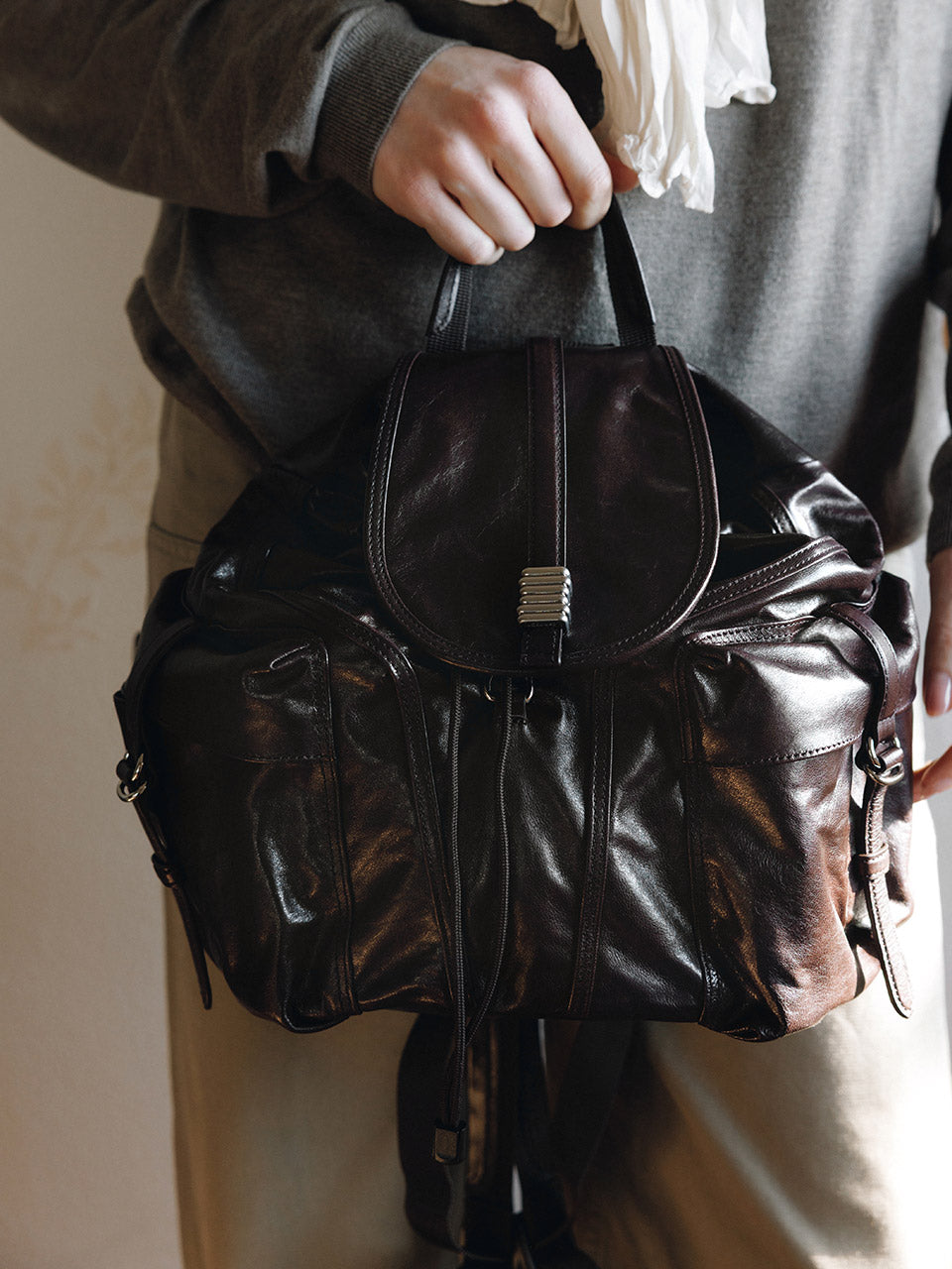 ルエブル LOEUVRE Scarabee Backpack Small (leather ver.) (SOFT BROWN) SOFT BROWN