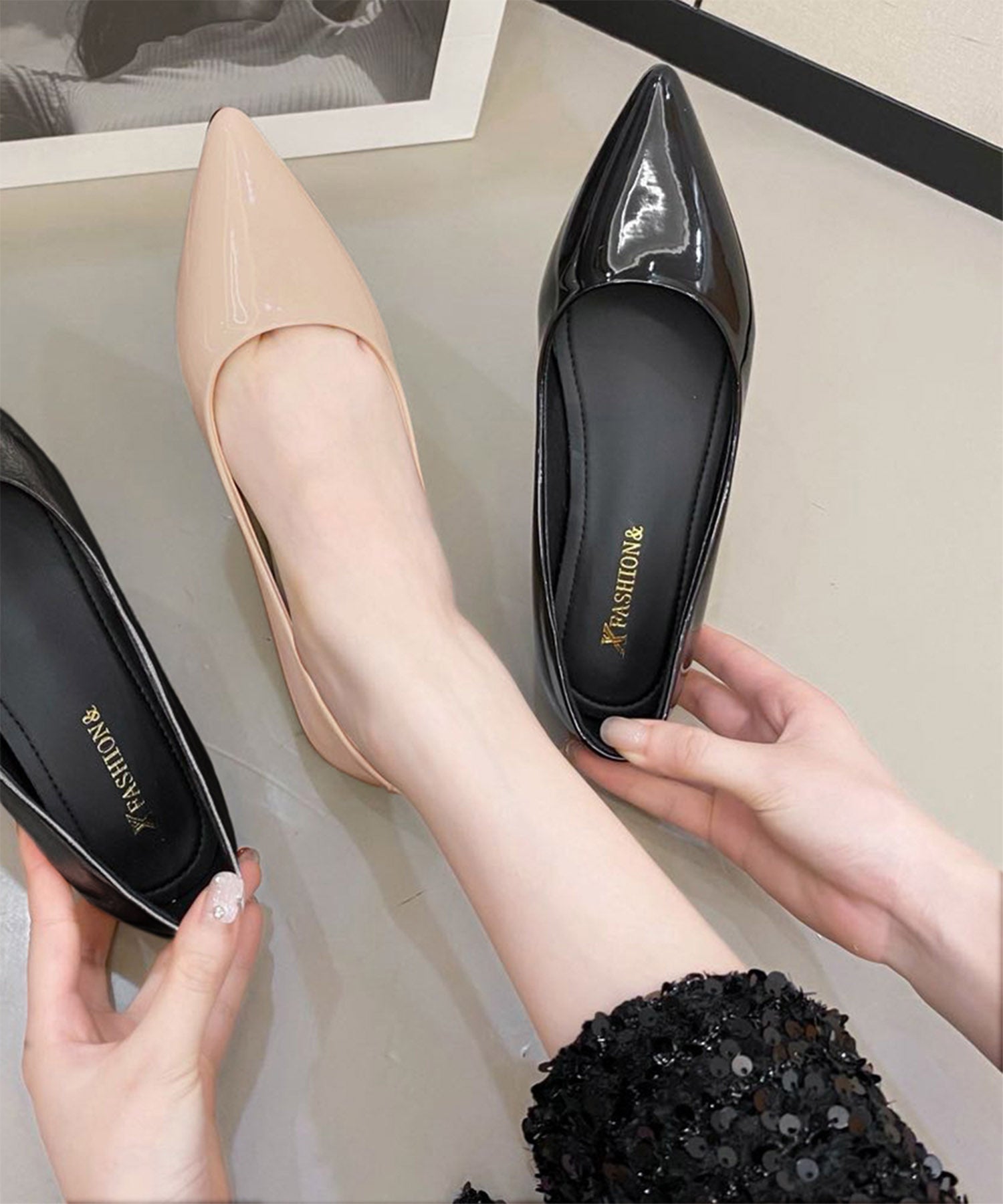 ロワ LOWO ドレスシーンから通勤・普段使いまで|上品にみせる万能エナメルシューズ パンプス 結婚式 フラット 歩きやすい オフィス(ベージュ) アイボリー