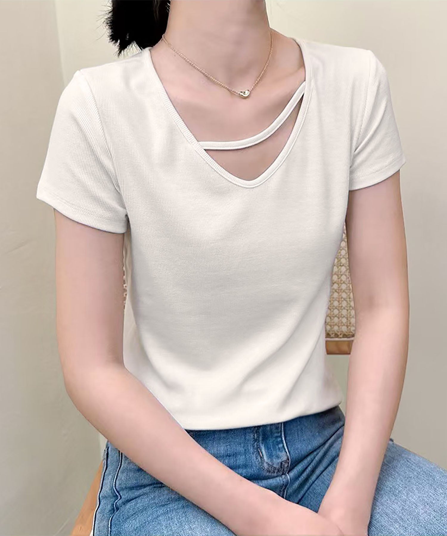 ロワ LOWO Vネック半袖Tシャツ カットソー (アイボリー) アイボリー