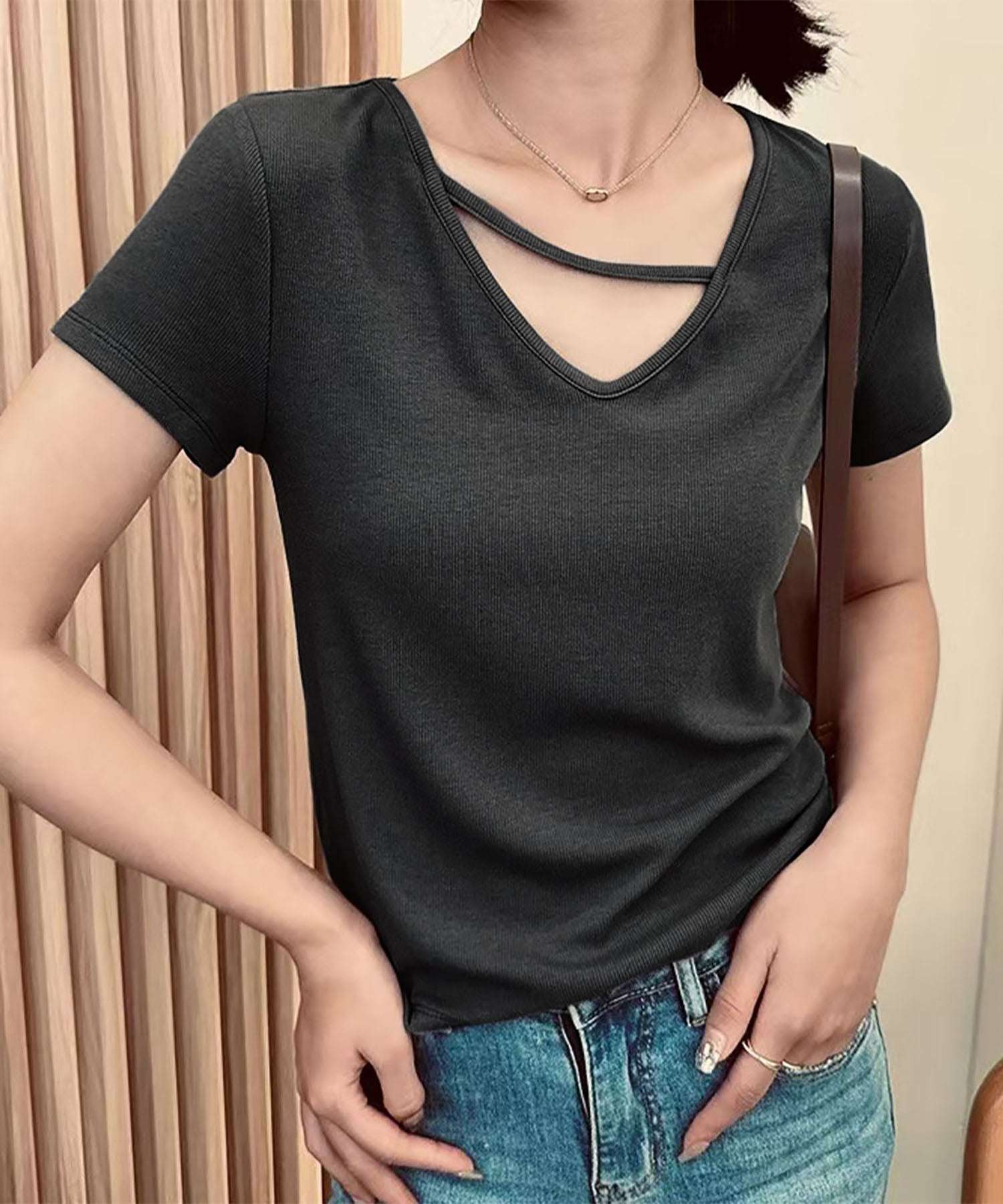 ロワ LOWO Vネック半袖Tシャツ カットソー (グレー) グレー