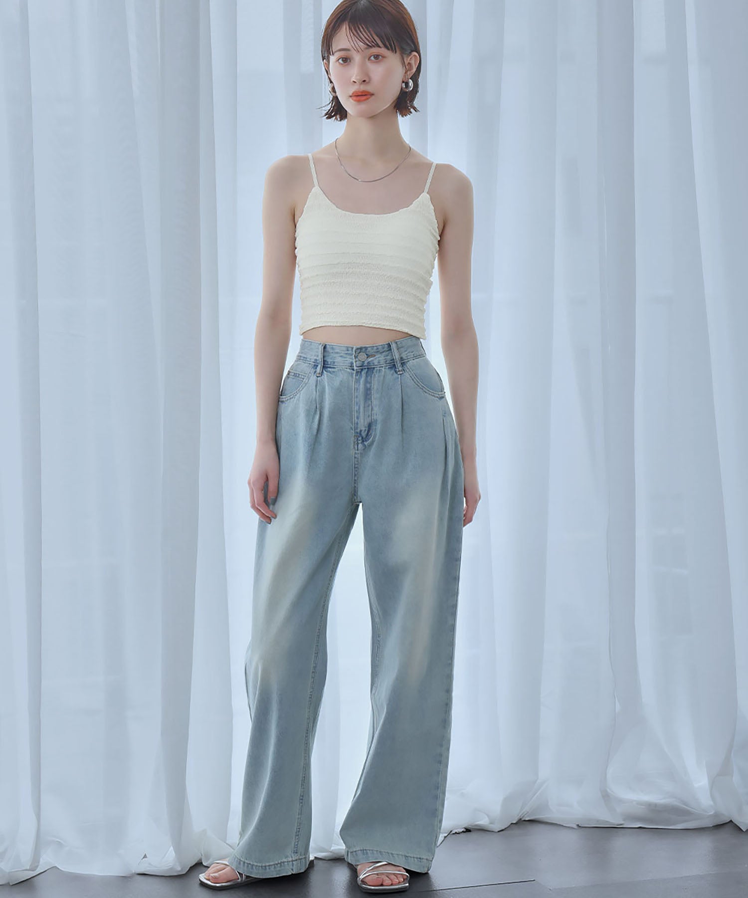 ロワ LOWO ウェーブデザインショート丈キャミソール (ホワイト) ホワイト