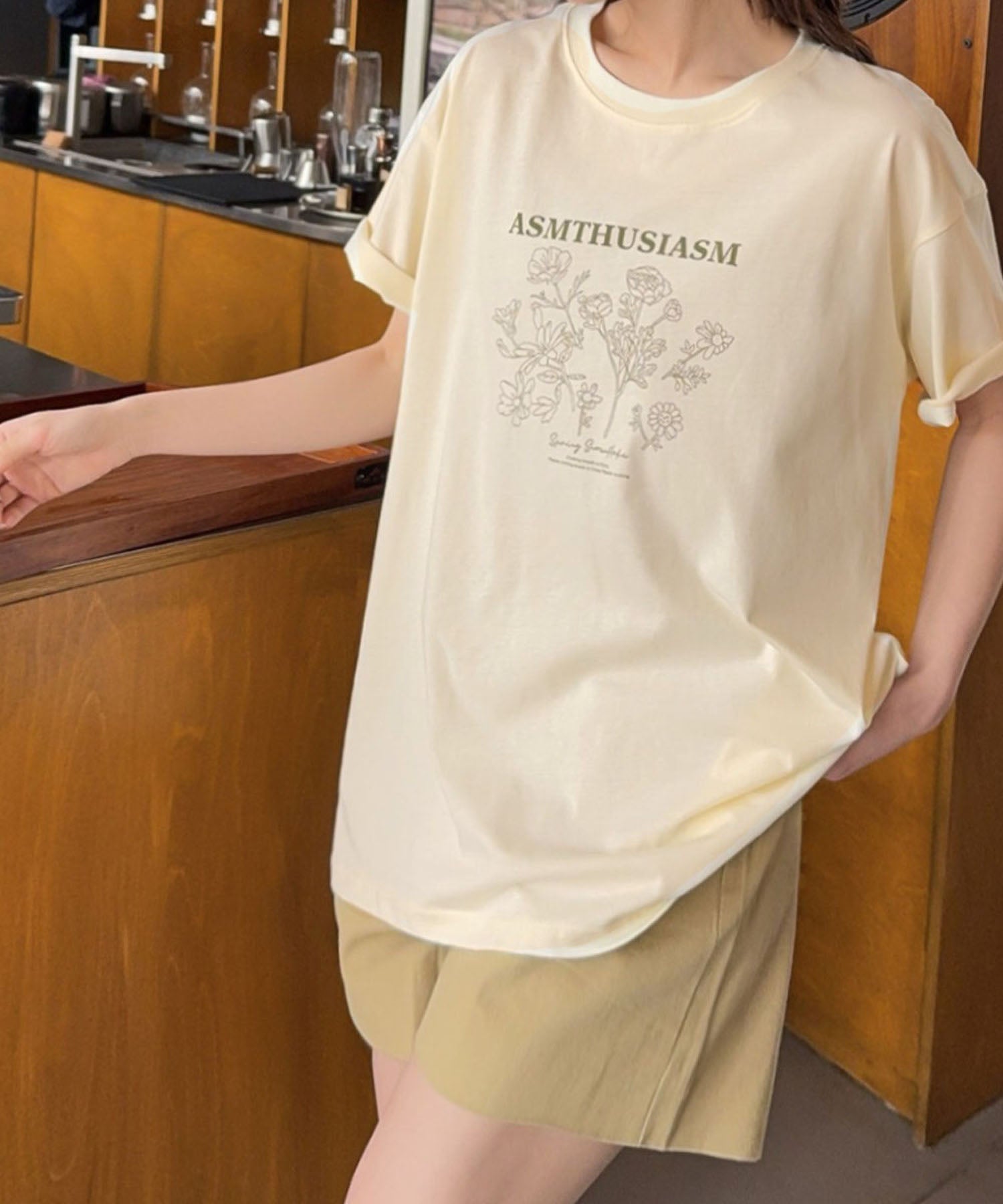 ロワ LOWO 【綿100%使用】フロントプリントTシャツ カットソー (アイボリー) アイボリー