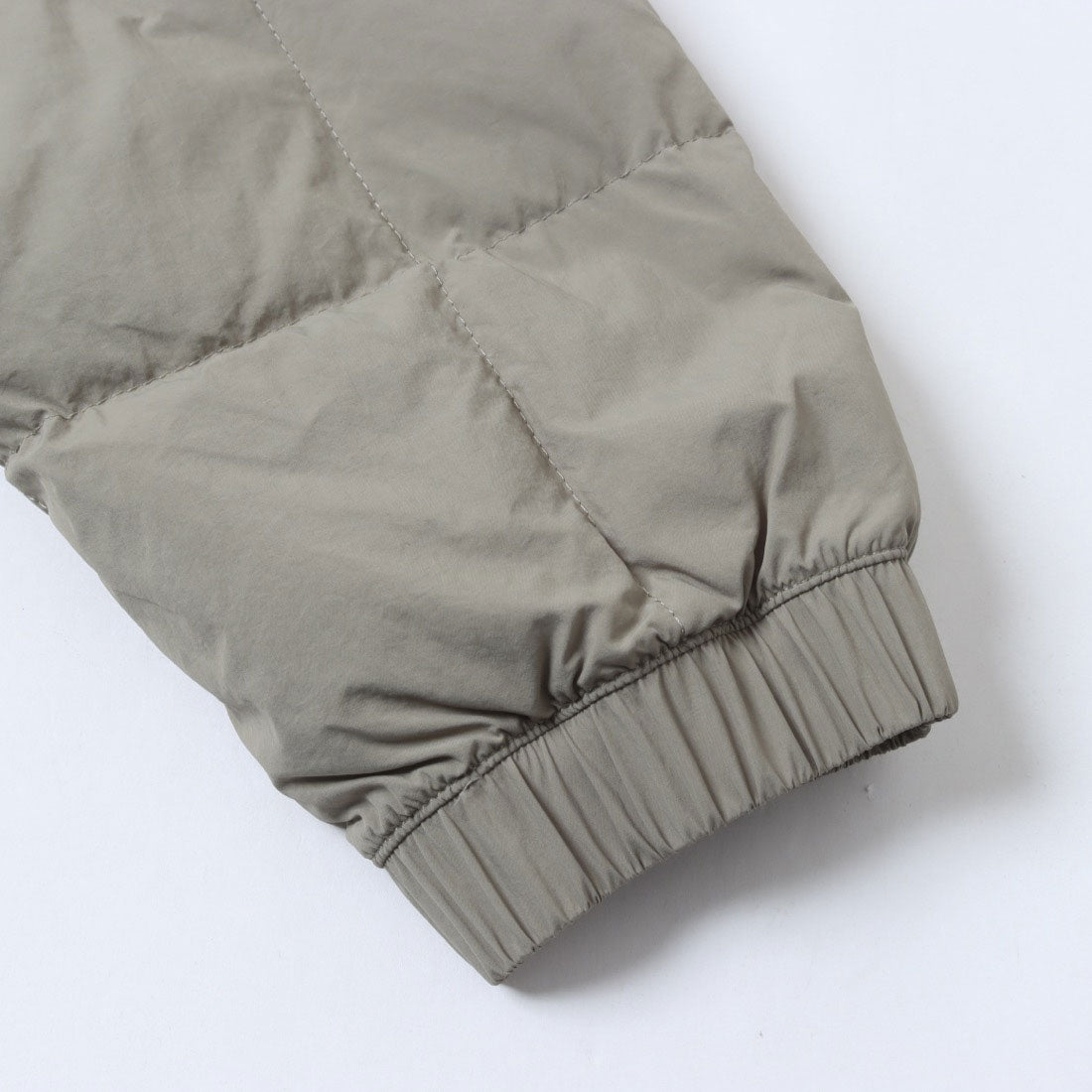 マーモット Marmot アレス ダウンジャケット (ベチバー×ジャングル×ライム) ベチバー×ジャングル×ライム