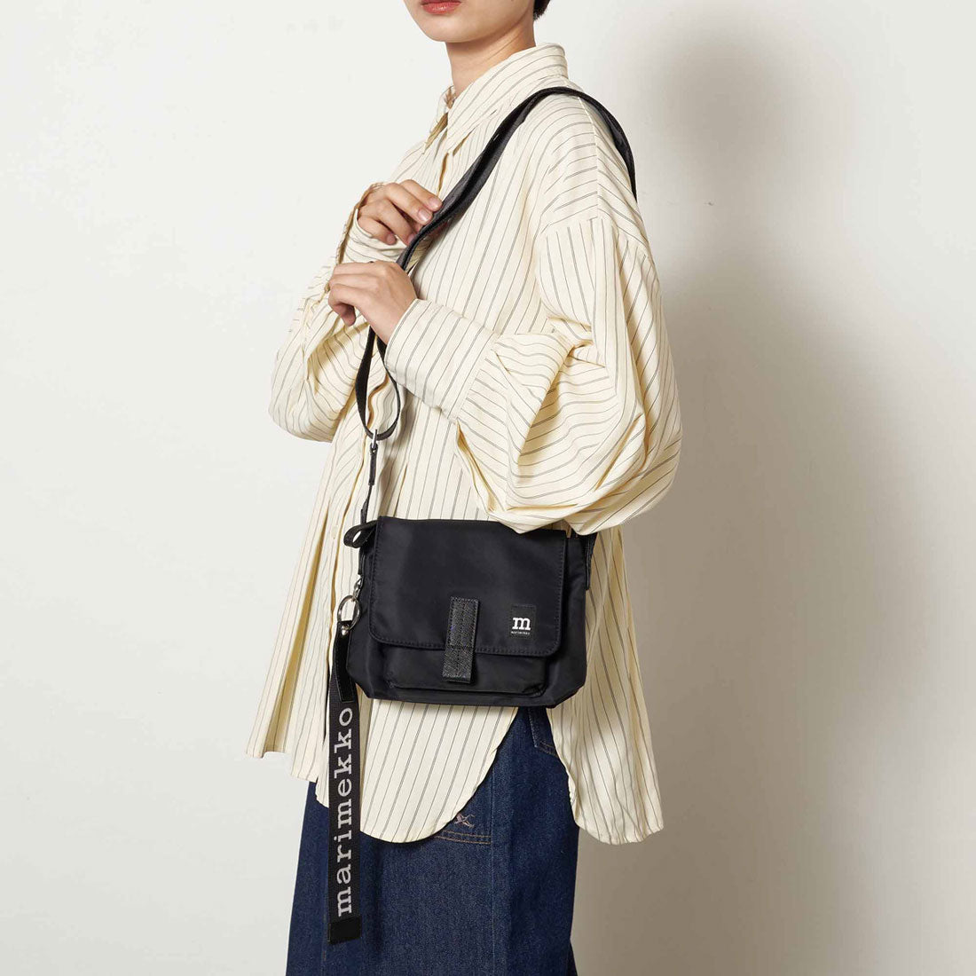 マリメッコ marimekko ショルダーバッグ 092538 009 (ブラック) ブラック