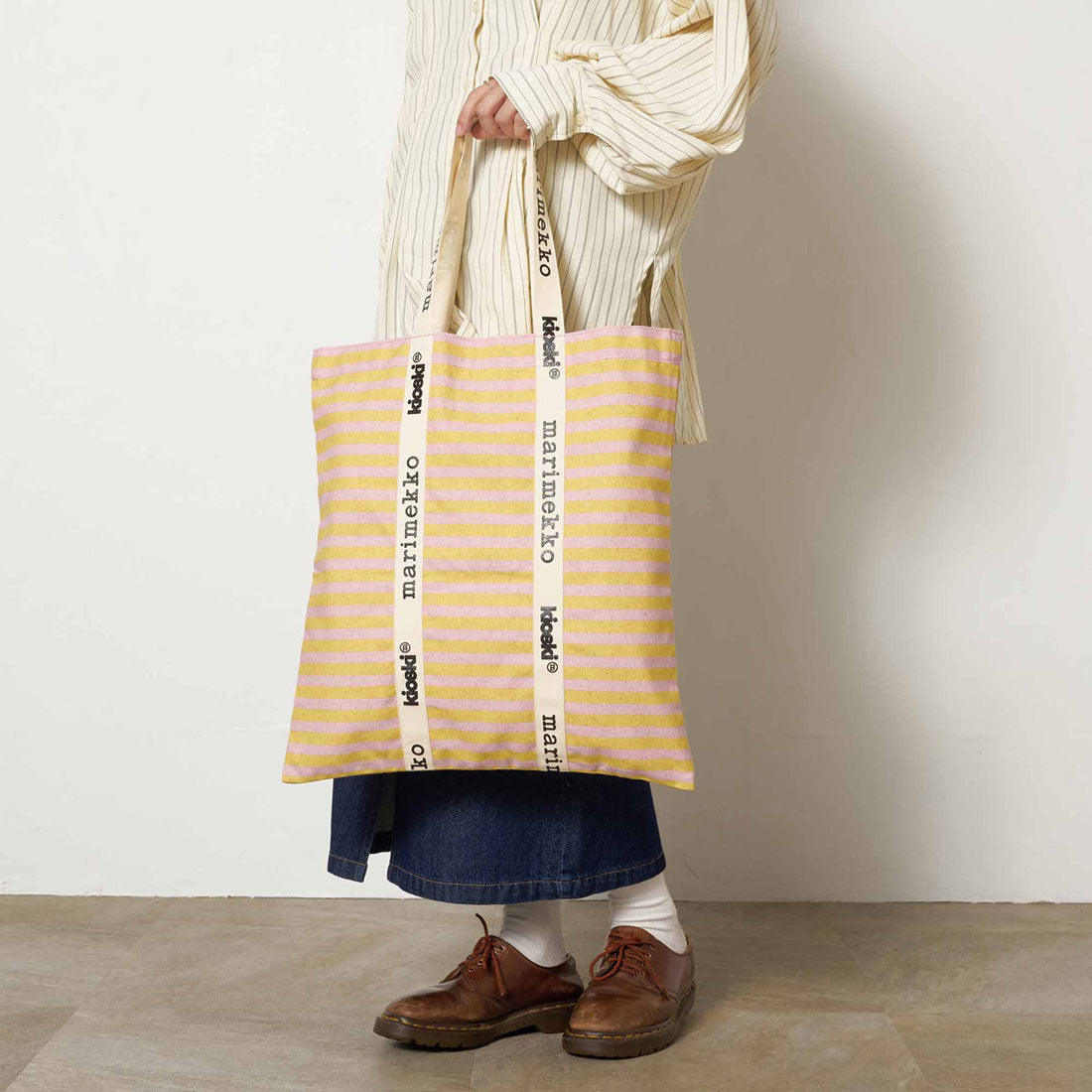 marimekko トートバッグ CARRIER MIDI TASARAITA 093347 マリメッコ marimekko marimekko トートバッグ CARRIER MIDI