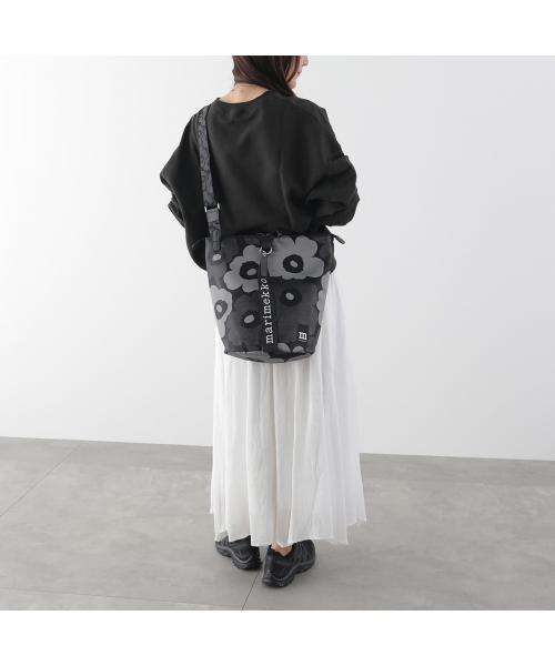 マリメッコ marimekko marimekko ショルダーバッグ All Day Bucket Unikko 094636 (990/ブラック他) 990/ブラック他