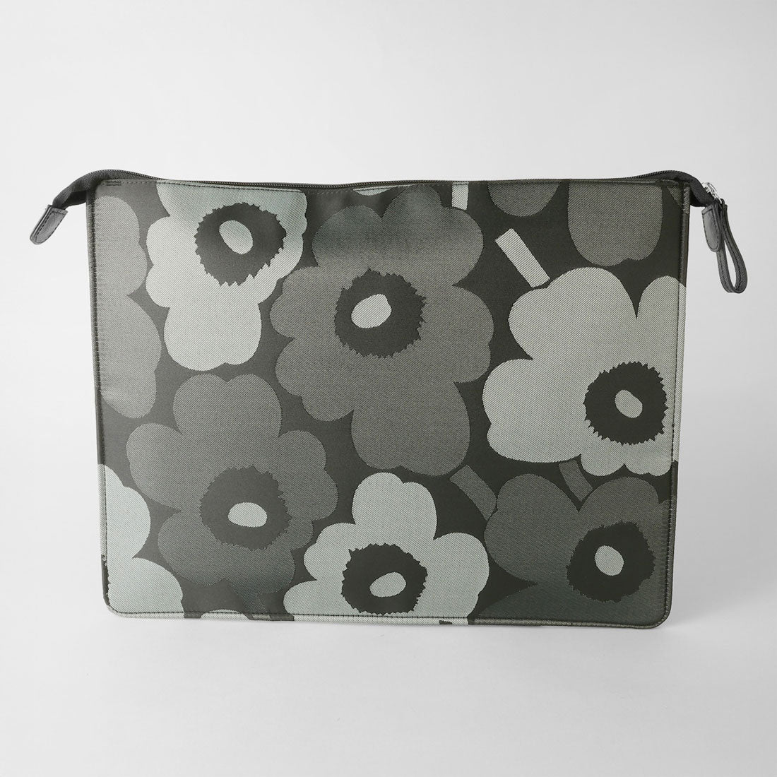 マリメッコ marimekko ラップトップスリーブ ウニッコ SLEEVE 15 094813 990 (グレー/ダークグレー/ブラック) グレー/ダークグレー/ブラック