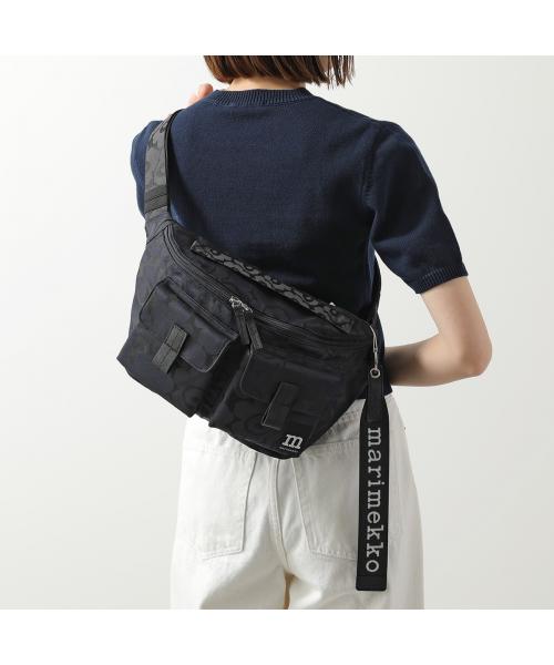 marimekko ブラックカモフラージュボディバッグ~~~ marimekko（マリメッコ） ボディバッグ Sling Bag M Solid スリング