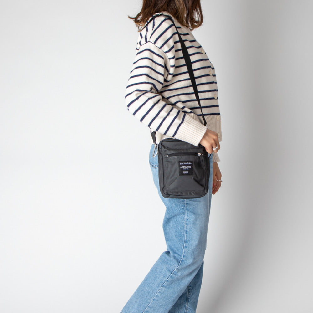 マリメッコ marimekko 026992 ショルダーバッグ ROADIE レディース バック 肩掛け カジュアル CASH & CARRY ローディー ROADIE (ブラック) ブラック