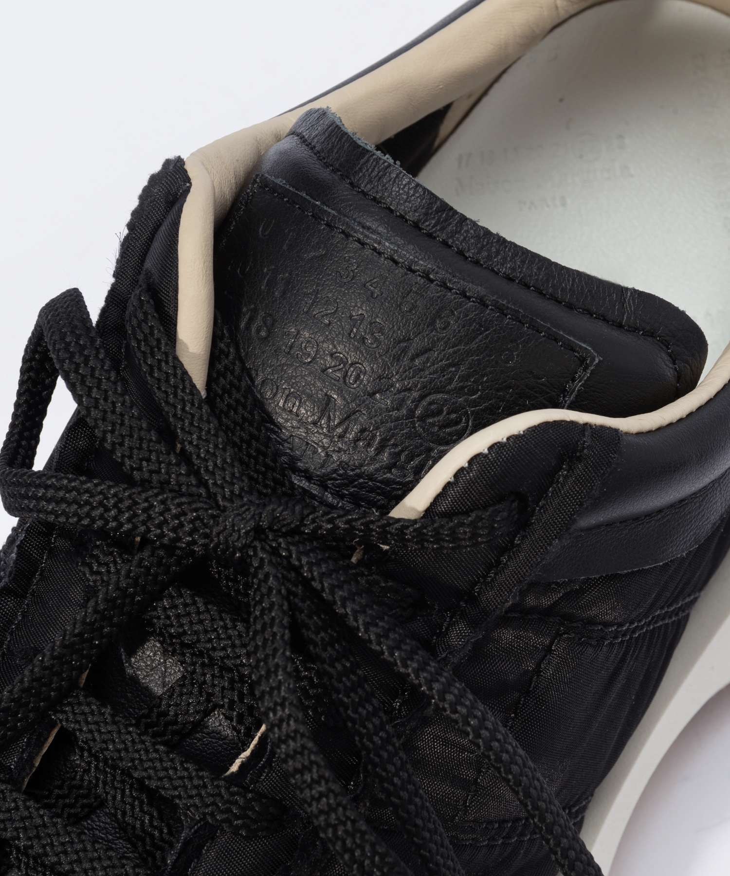 Maison Margiela Maison Margiela 50-50運動鞋S37WS0575 P4341男鞋跑步者進化號尼龍跑者進化24.0-29.5厘米